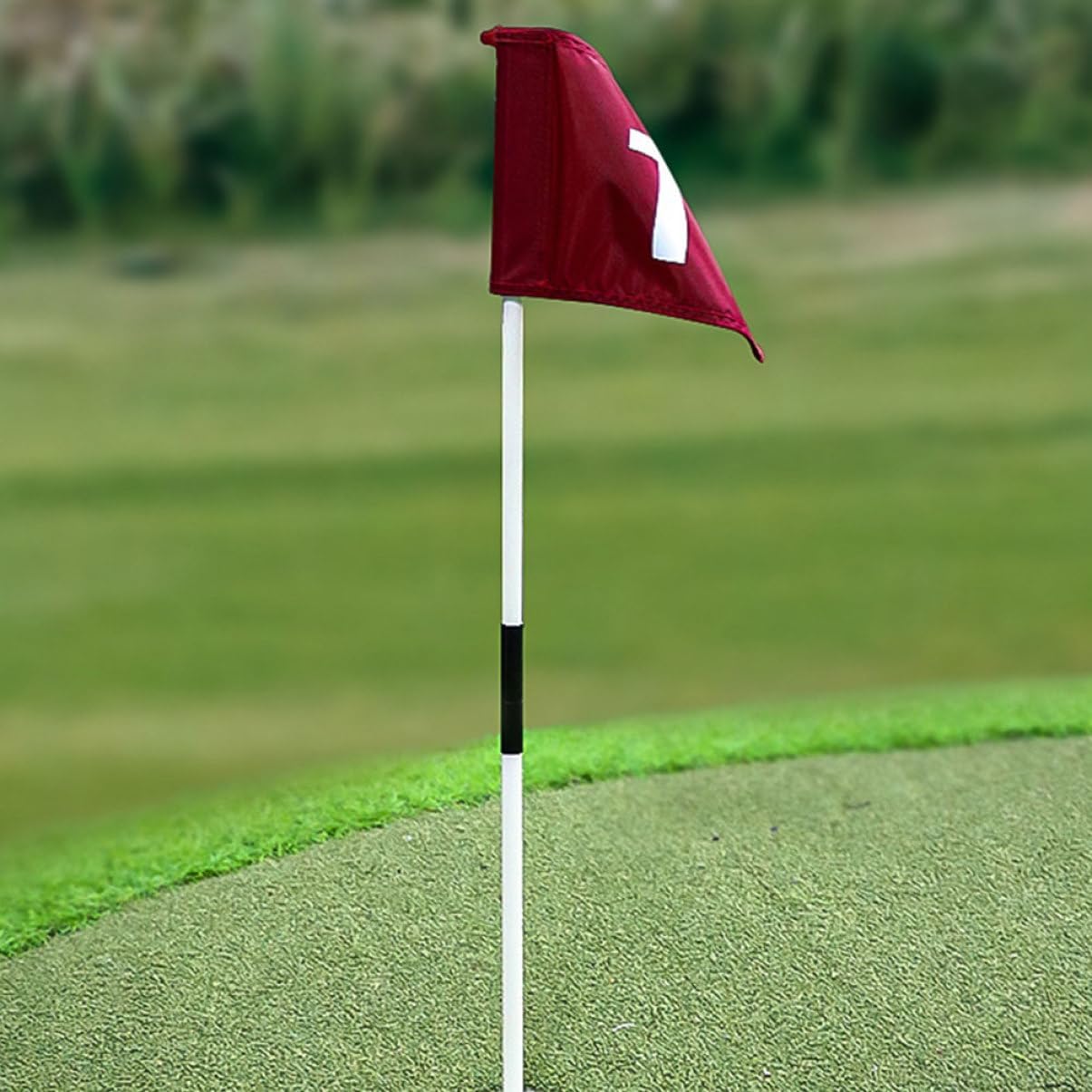 1Set Golf Green Flagpole with Removable Flag Lightweight and Durable Easy to Install Golf Training Equipment for Practicing Skills and Enjoying Outdoor Fun