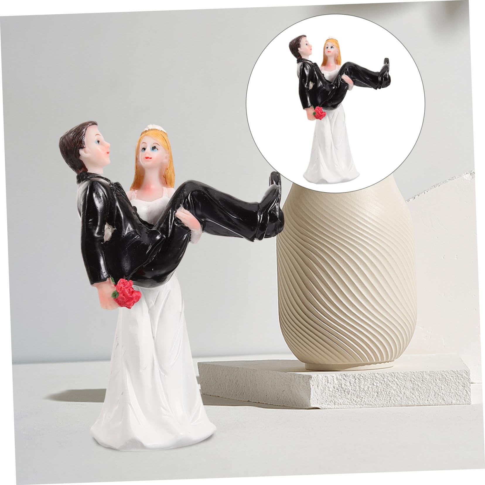 2stücke Brautpaar Figuren Statue Aus Resin Hochzeitsdeko Tortenaufsatz Für Hochzeitstorte Romantische Hochzeitsparty Braut Und Bräutigam Dekofigur Schwarz-weiß Perfektes Zur
