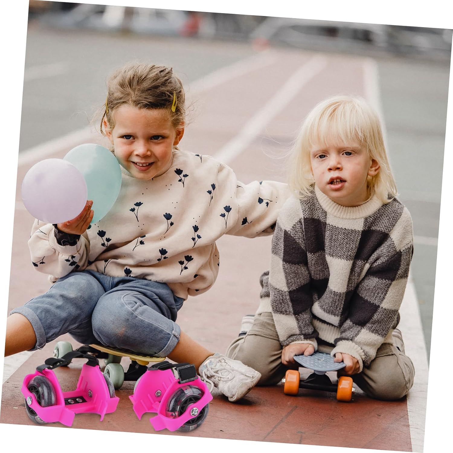 Adjustable Roller Skate Shoes with Light Up Wheels Outdoor Sports Skates for Protective Decompression Design Boys