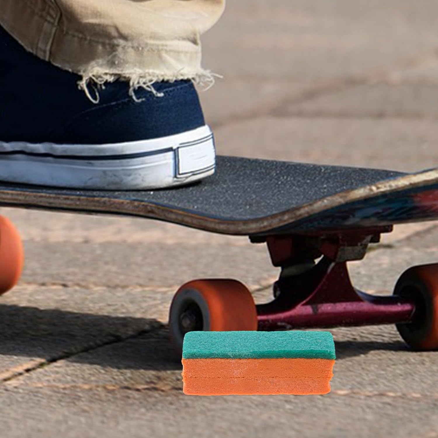 Professional Skateboard Tape Cleaner and Multi-Function Grip Tape Remover Wear-Resistant Rubber Eraser for Anti-wear Tool for Skateboarding Accessories 10.5x3.5x3.5cm Green-Orange
