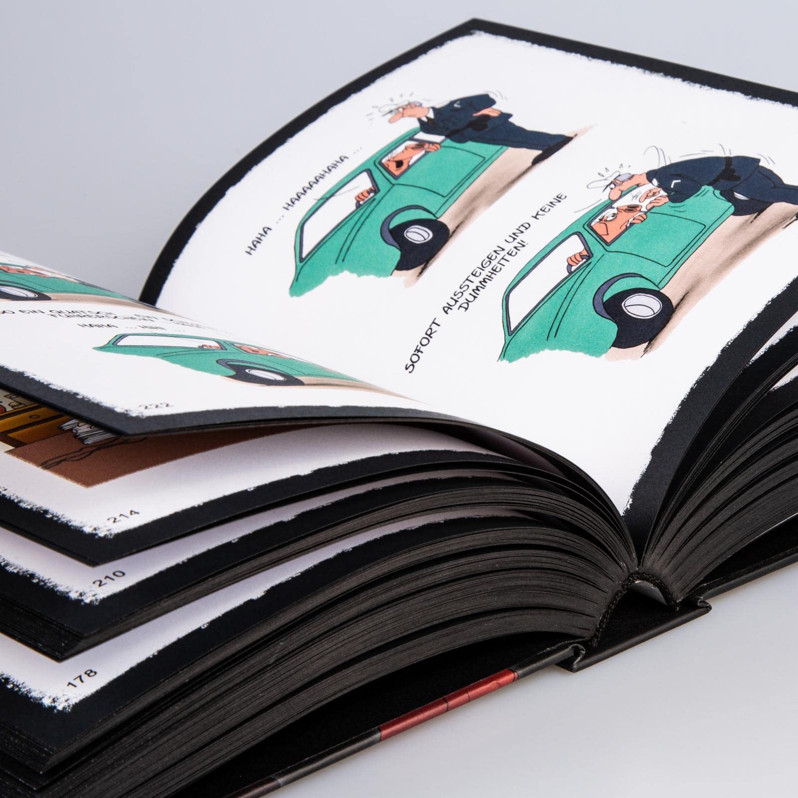 Uli Stein Gesamtausgabe: Das schwarze Buch: Satirisches Geschenkbuch für Erwachsene mit bitterbösen Cartoons und schwarzhumorigen Texten