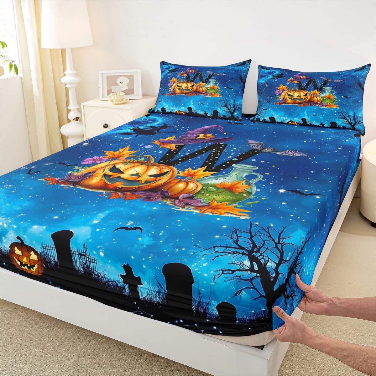 Homewish Spersonalizowane prześcieradła na Halloween podwójna litera W zestaw pościeli jesienne liście dynia zestaw pościeli - gotycki kapelusz czarownicy nagrobki nietoperze dopasowane płaskie