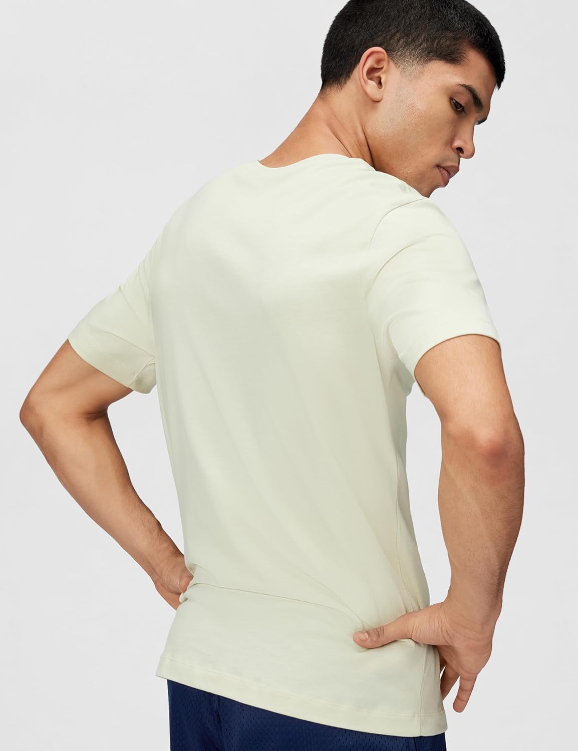 Nike Mens Sportswear Club T-Shirt (Swoosh)