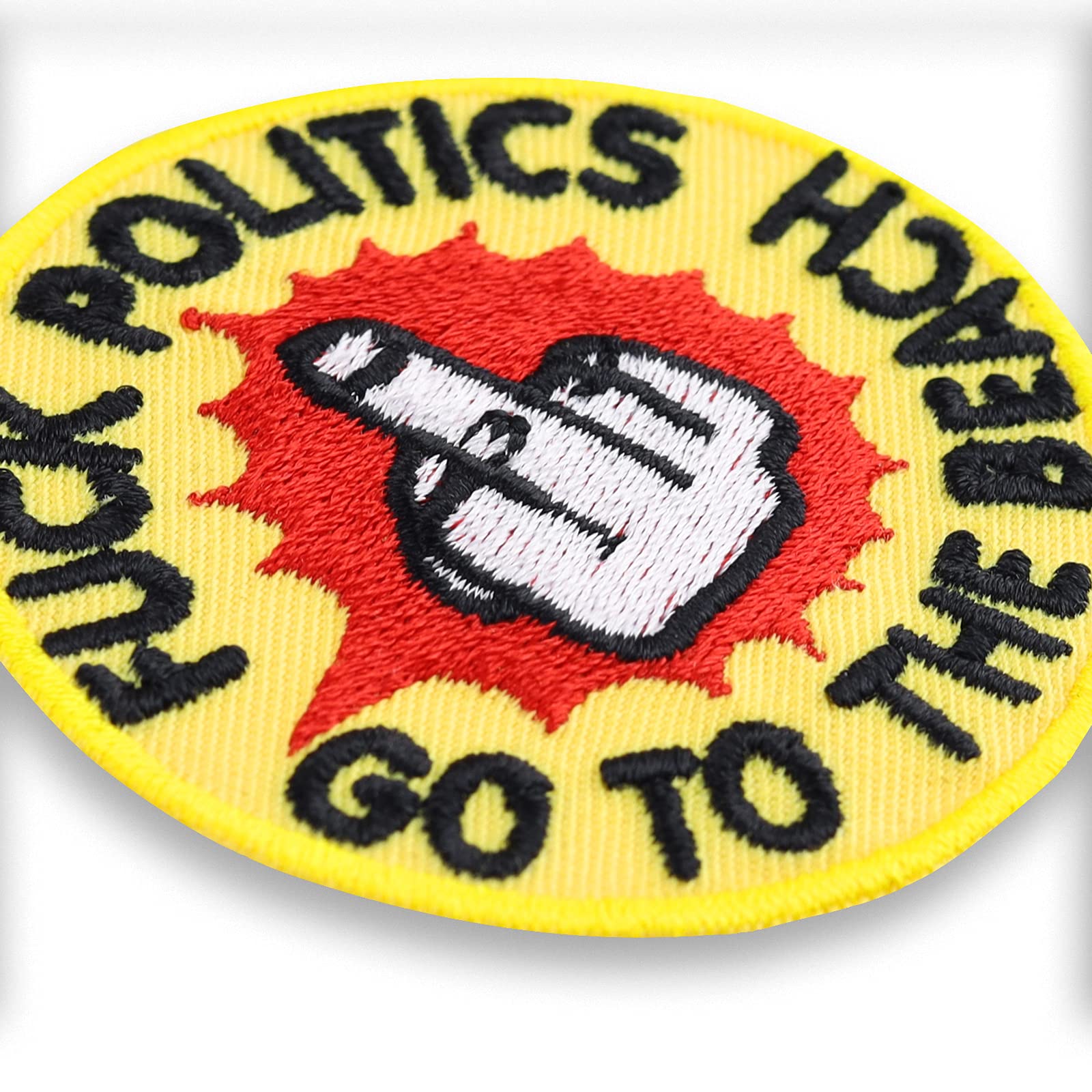 Écusson Doigt Médian - Patch "Fuck Politics - Go To The Beach" à