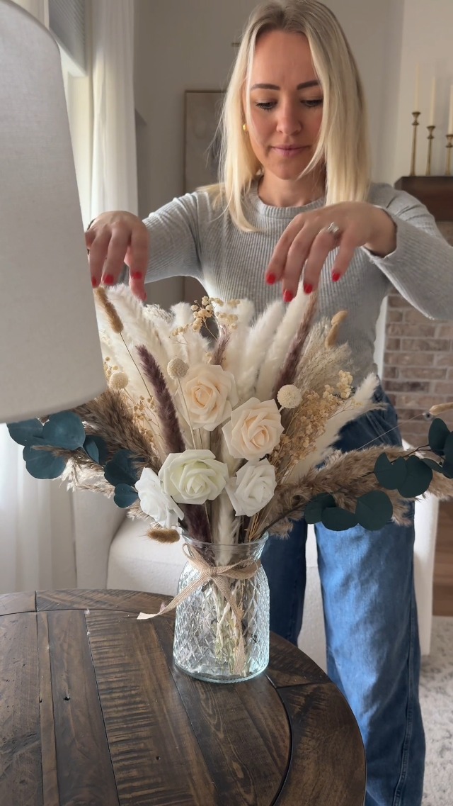 Artificial Flowers In Vase For Dining Table Centrepiece