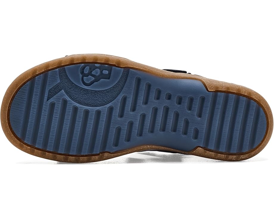 Born Seak - Back View