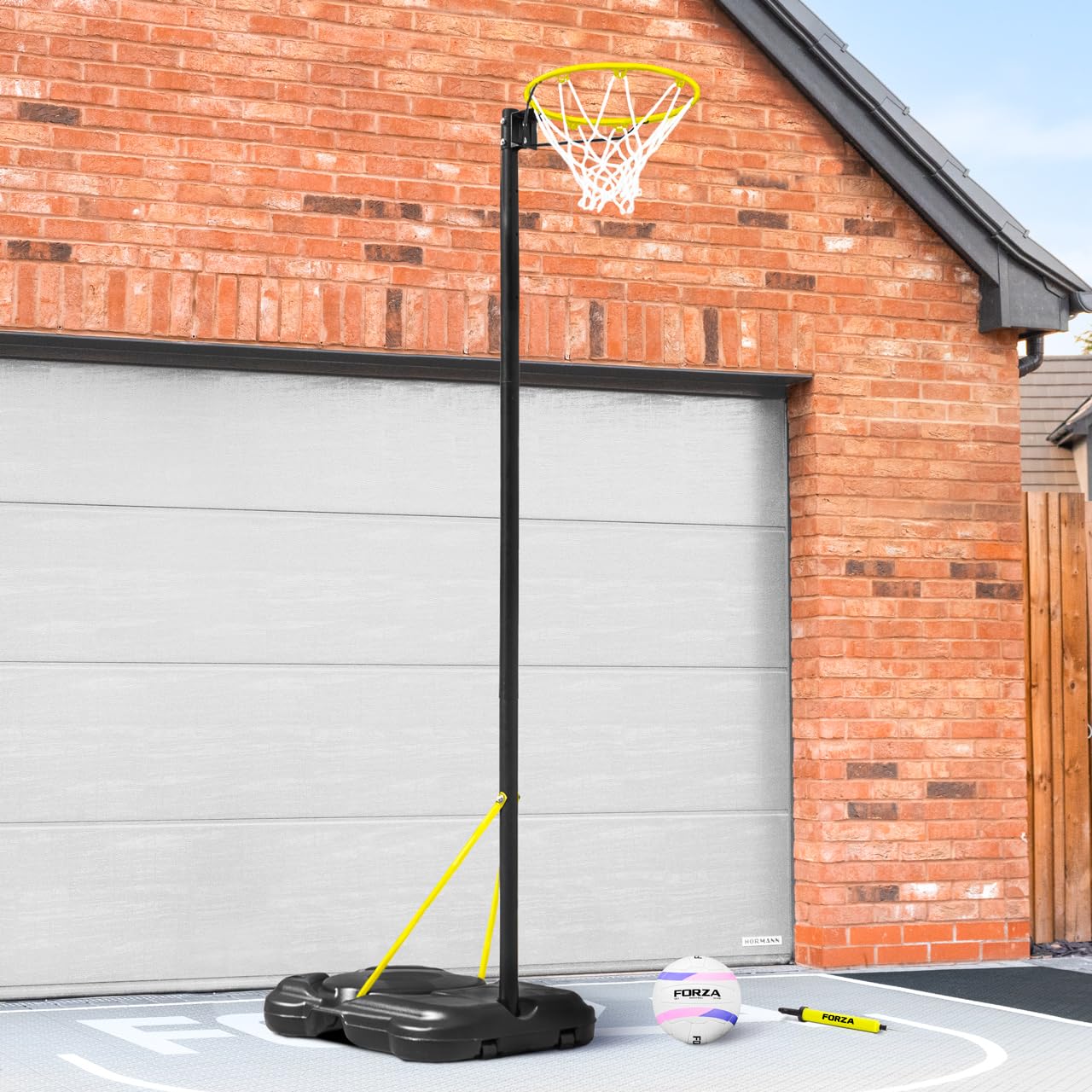 Forza Netball Post | Ajustable 2,4 m – 3 m tamaño de la regulación aro | Tamaño completo poste de entrenamiento y aro – Base portátil con ruedas (poste + bola de Netball + bomba de bola)