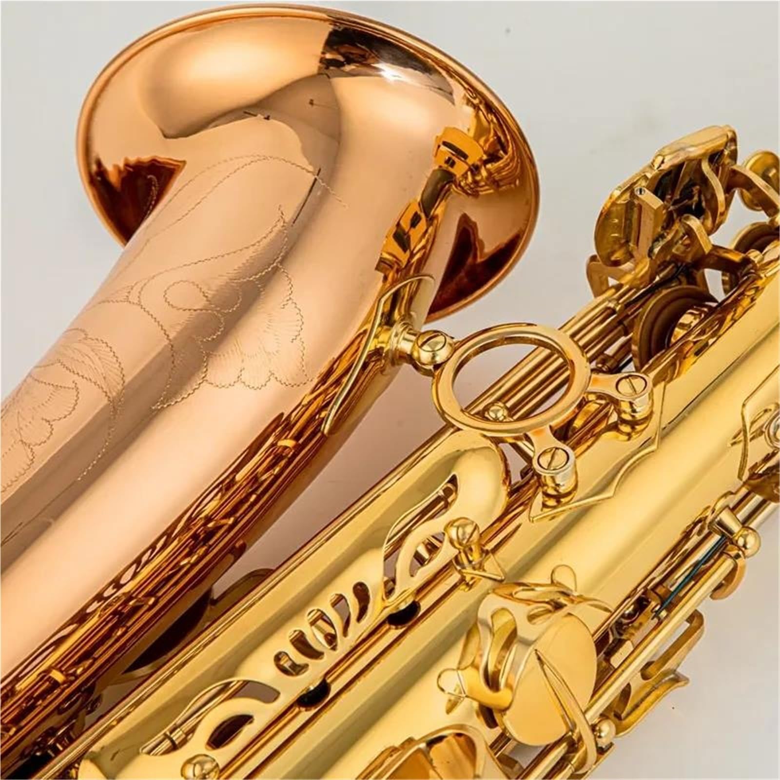 Saxophone Saxophone Alto En Mi Bémol Laiton Laqué Doré Instrument À Vent Avec Brosse Tissu Gants Sangle Étui
