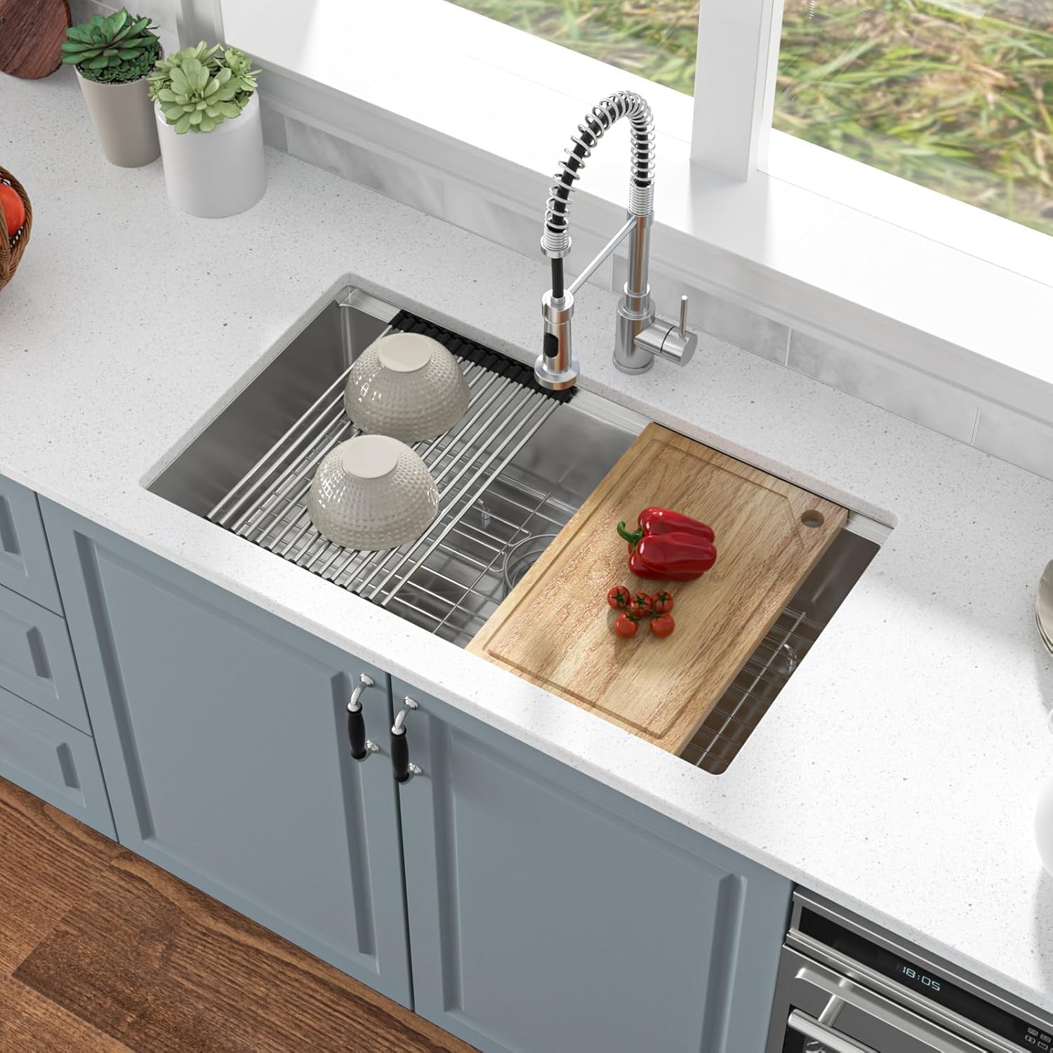 Oumuch 33 Inch Undermount Kitchen Sink - 33x19 Inch Undermount