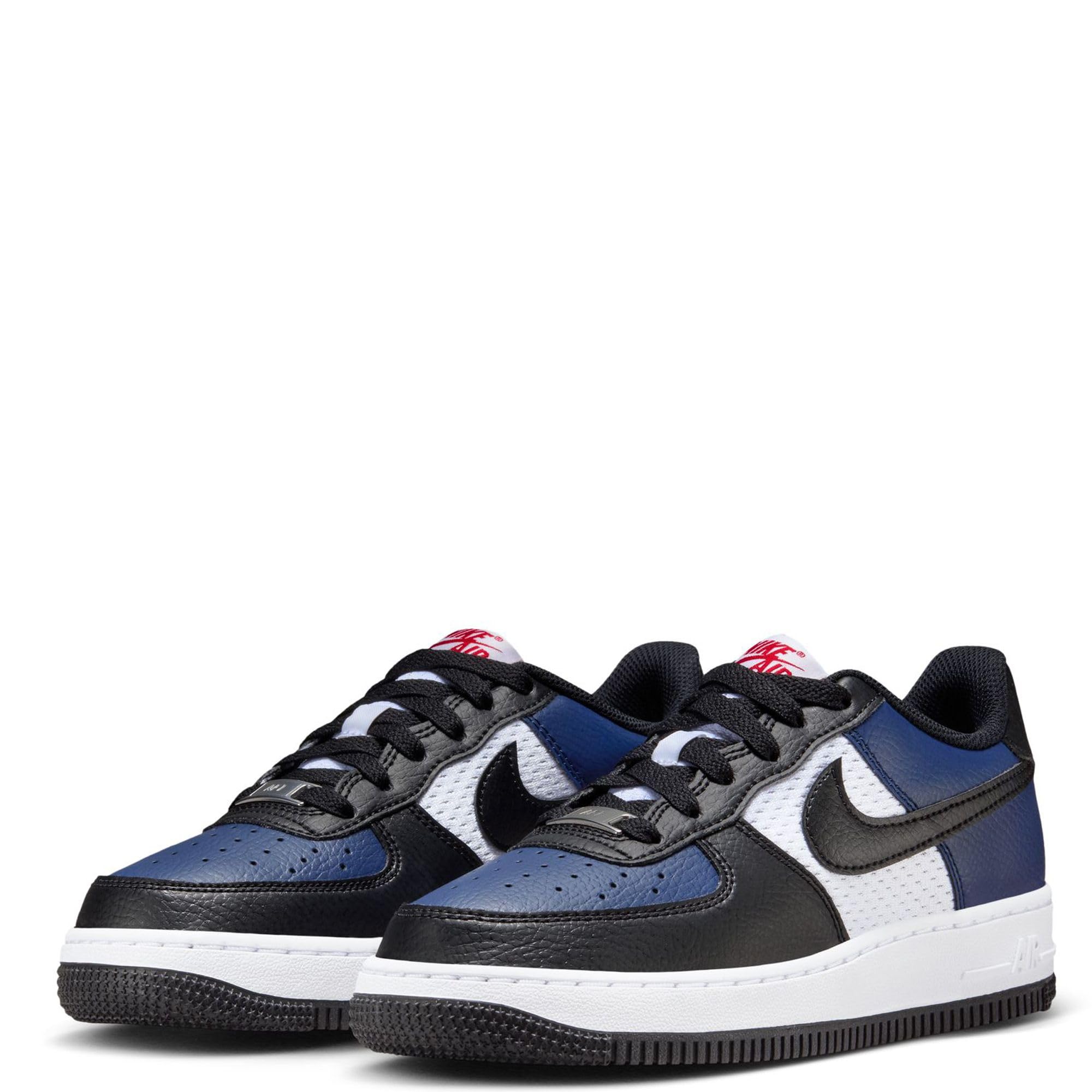 Nike Air Force 1 HJ9201-400 buty sportowe dziecięce, granatowe/białe | Legendarna amortyzacja powietrza i wytrzymałe materiały zapewniają długotrwały komfort na co dzień.