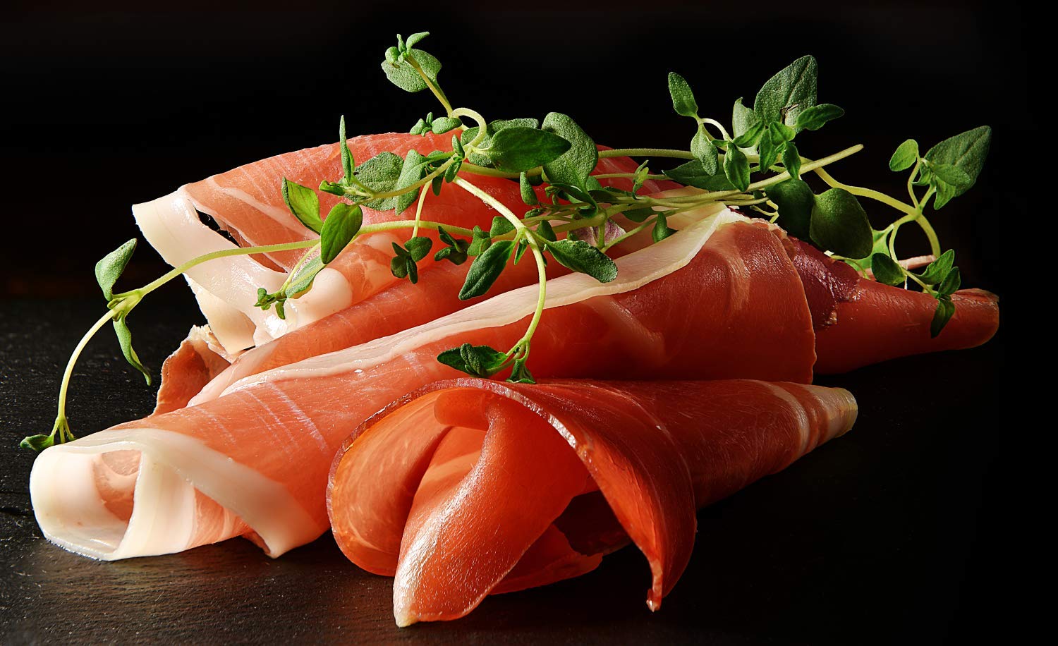 RAMOS Premium Serrano-Schinken | 1kg im Geschenkkarton | Schinkenbrett und -messer gratis | Oro reserva