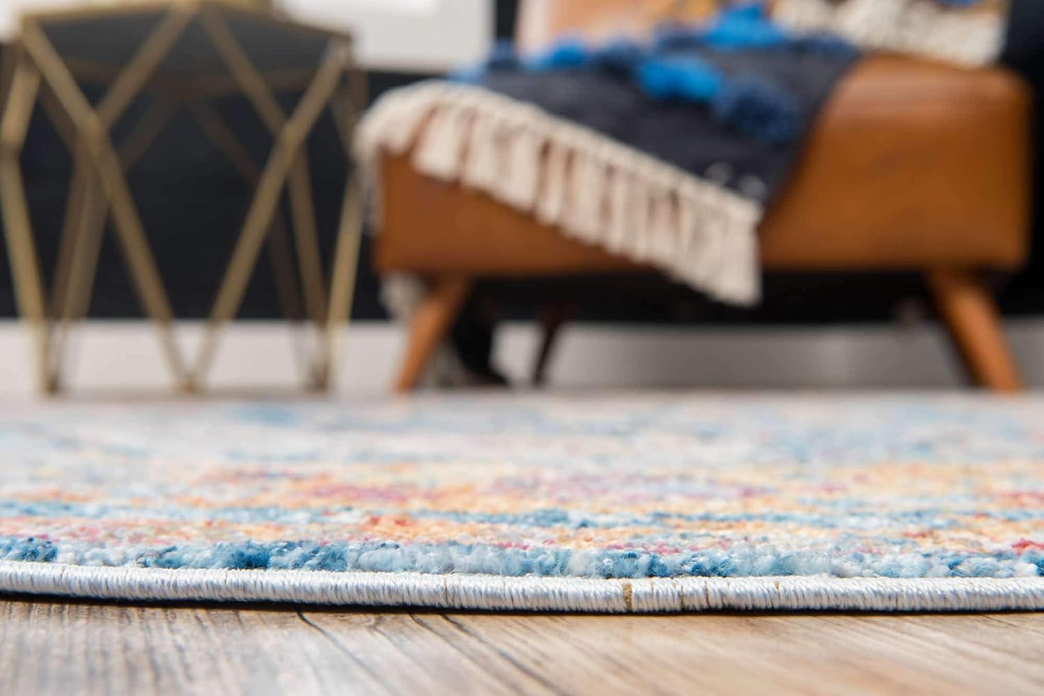 Unique Loom Basilica Collection Traditional Vintage Bohemian Inspired with Colorful Design Area Rug (3' 3 x 3' 3 Round, Blue/ Beige)