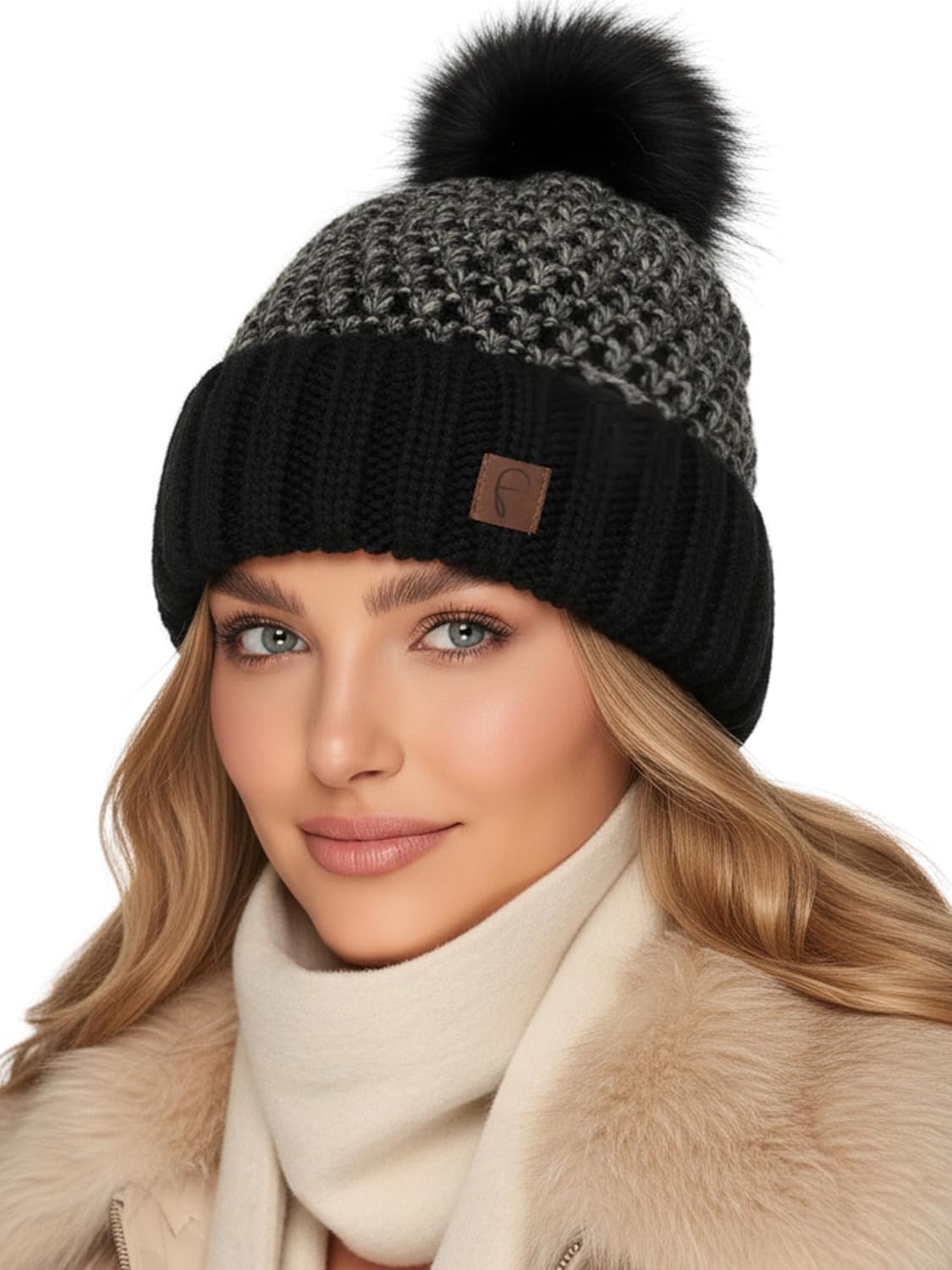 Baesics Gebreide muts met pompon voor dames en heren, warme uniseks wintermuts met fleecevoering en pompon van imitatiebont, made in Poland, eenheidsmaat, beanie-stijl, zwart, One size