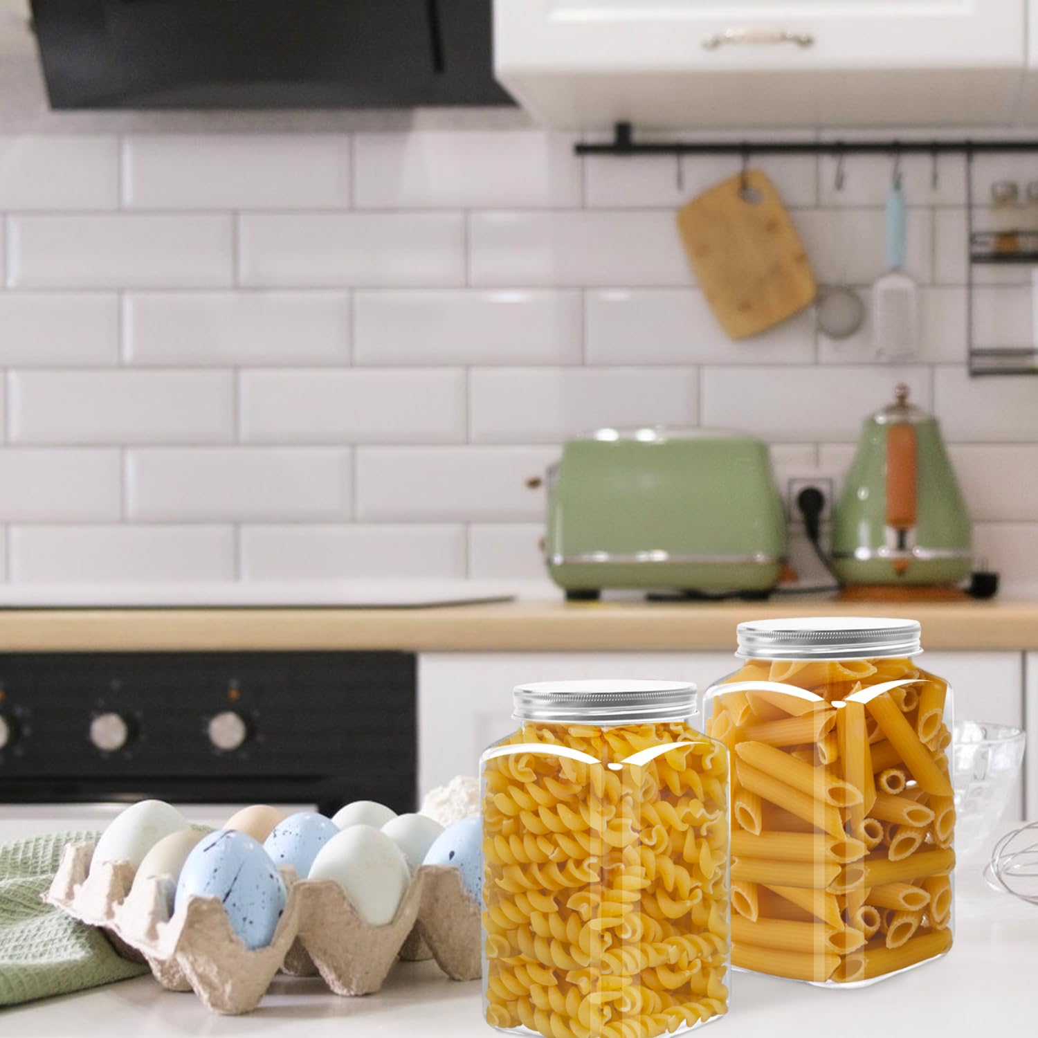 Lainrrew Confezione da 6 barattoli in plastica, di grande capacità, da 1346,6 g, contenitori quadrati in plastica con coperchio, per cucina, artigianato, impilabili, adatti per alimenti, senza BPA