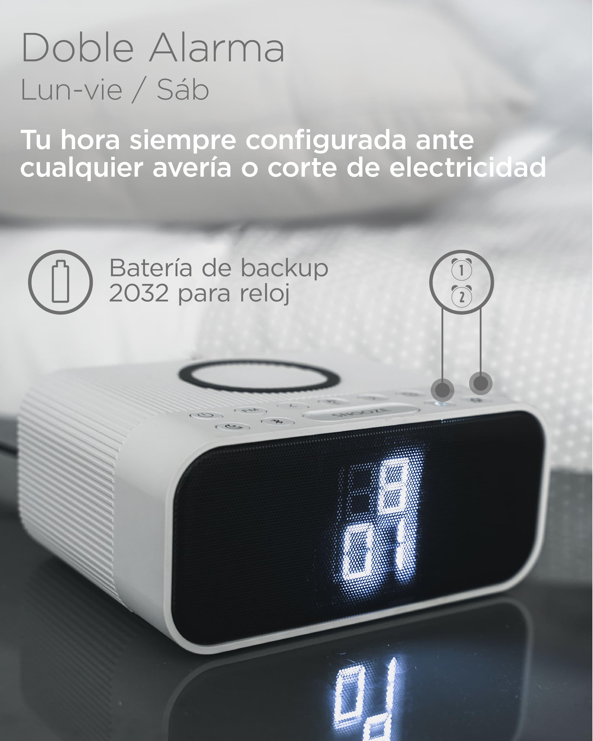 KSIX Sveglia Caricabatterie wireless WUAD, Altoparlante Bluetooth, Radio FM 10W Wireless, Qi Charger, Sveglia Digitale Doppio Allarme, Colore Bianco Lucido