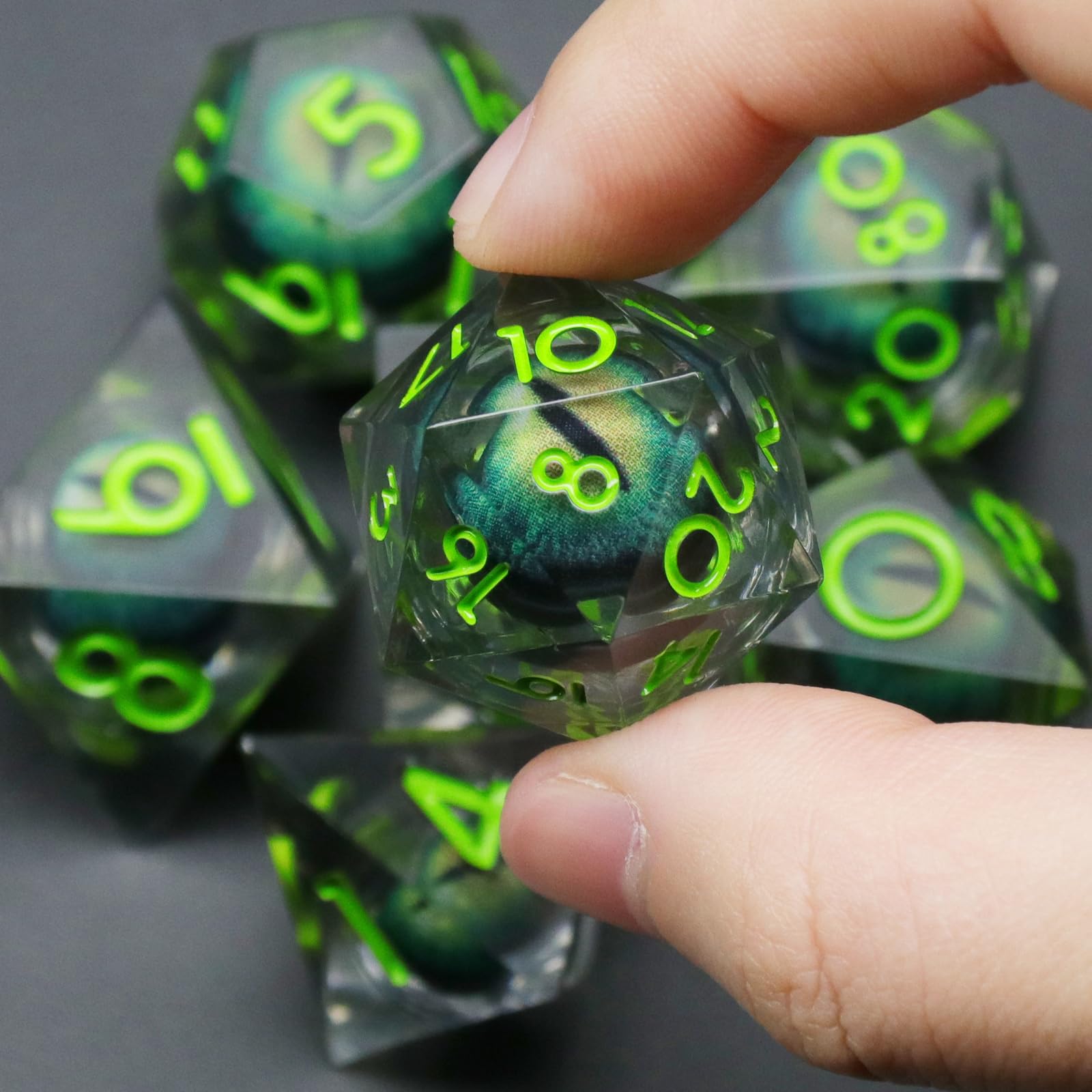 et Dadi D&D per Dungeons and Dragons Set Dadi DND Poliedrici Nucleo Liquido Dadi in Resina Occhio di Drago 7 Pezzi DND Dice Set (Verde)