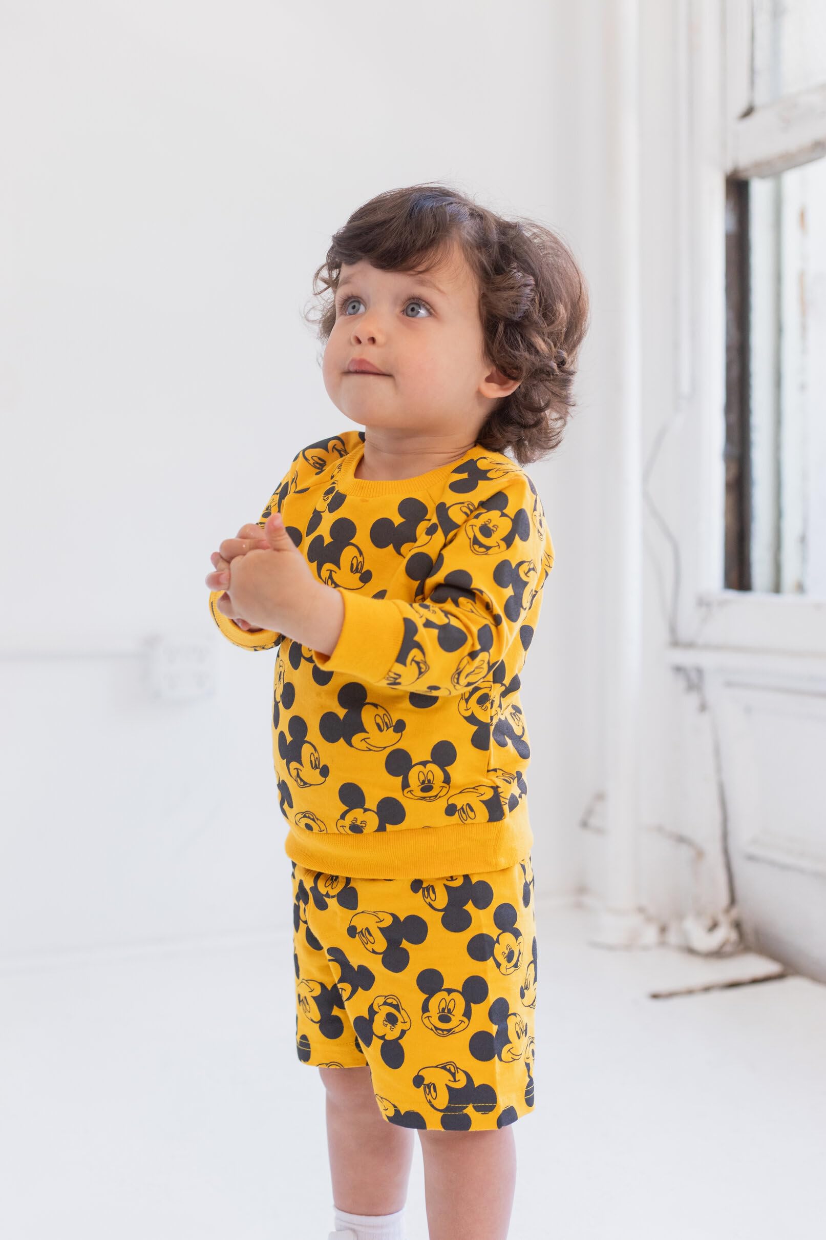 Disney Mickey Mouse Winnie the Pooh - Sudadera y pantalón corto de felpa francesa para recién nacidos y niños grandes
