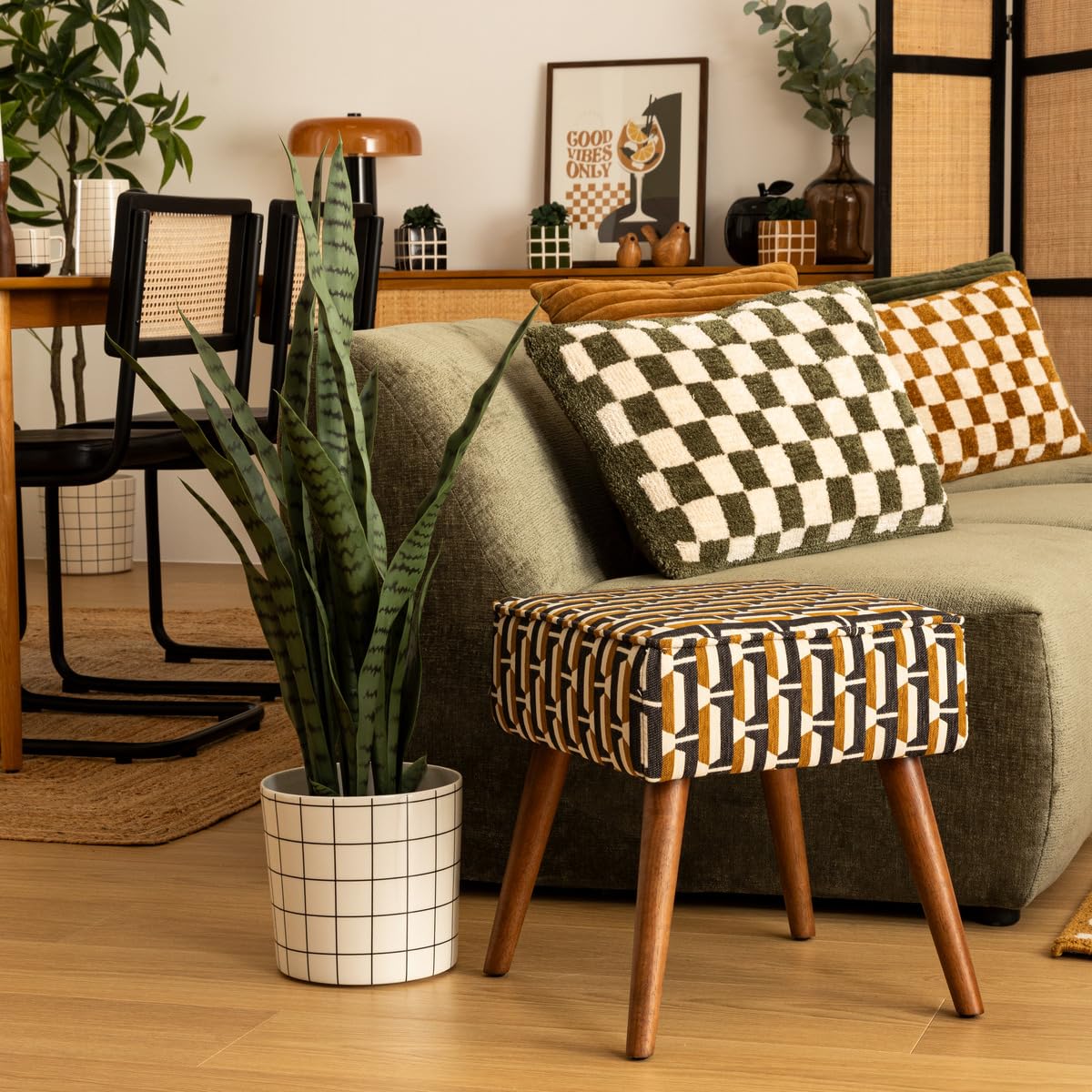 Atmosphera Créateur d'Intérieur Tabouret d'Appoint Chiara Tissu Chenille Noir Ocre Blanc Motif Jacquard Pieds Bois Hévéa