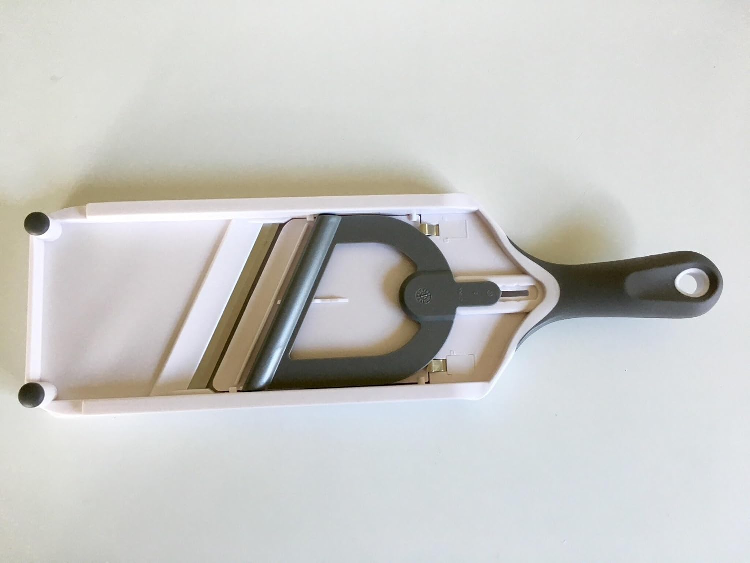 Up To 50% OFF PAMPERED CHEF SIMPLE SLICER - NEW 2011 - #1099