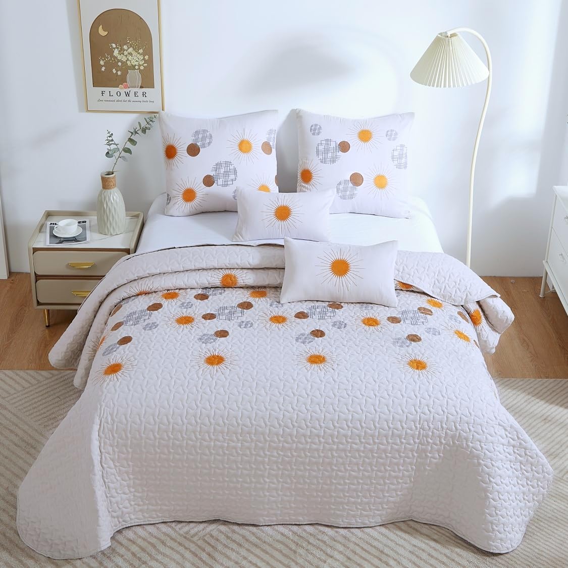 Colcha Boutí Bordada Cama 105 (200x270) para Verano y Entretiempo - 100% Microfibra Suave – Cubrecama Moderno Multiusos Ligero y Transpirable - Incluye 2 Fundas Cojín (1*60x60 + 1*30x50) (Manila)