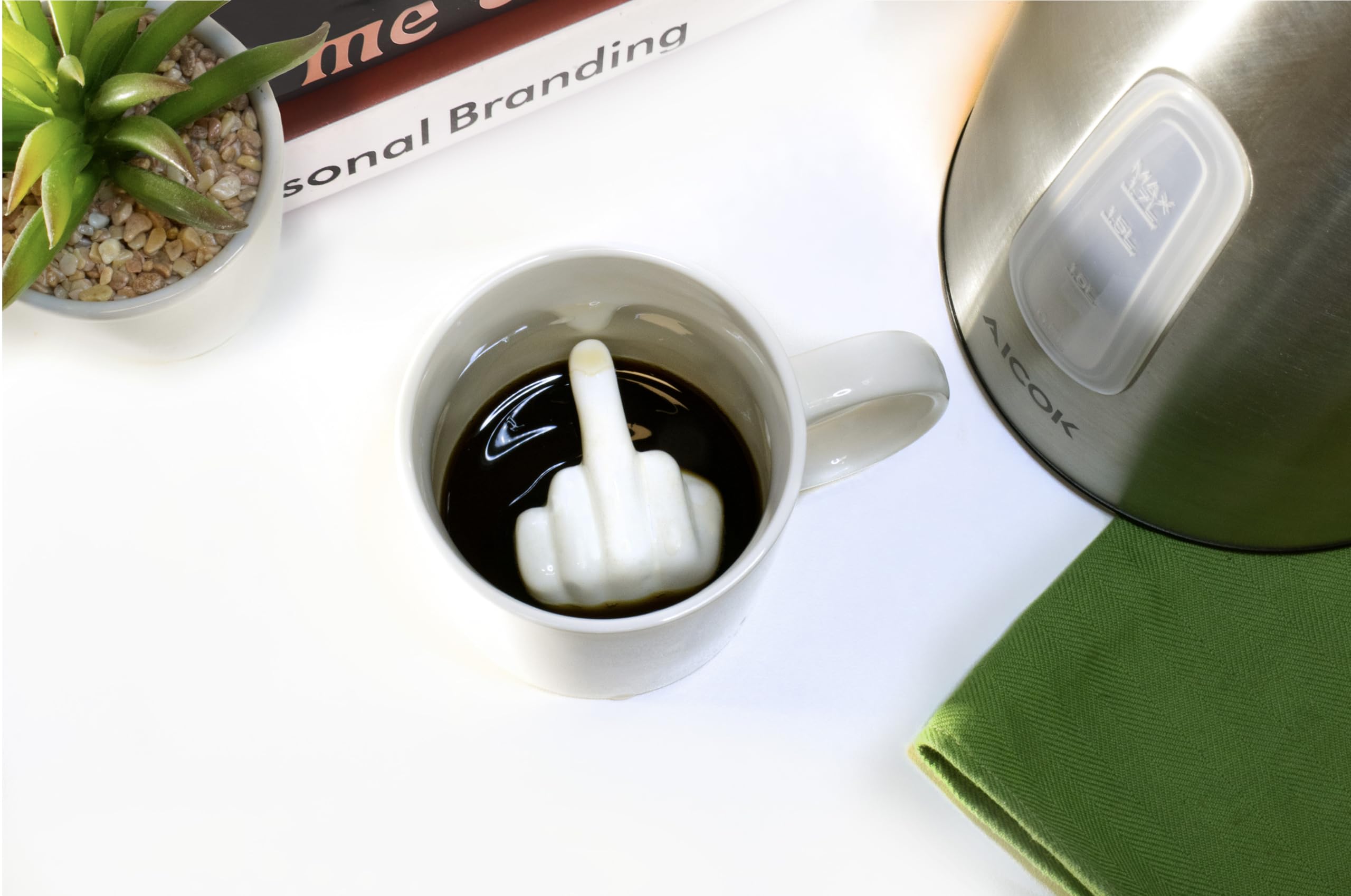 Tazza in ceramica con disegni 3D interni 300 ml 9 x 8,5 x 9 cm