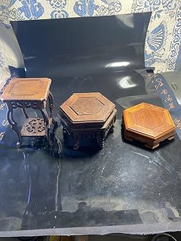 Amazon.co.jp: 鶏翅木 六角形 木製 平台 彫刻入り 敷台 飾台