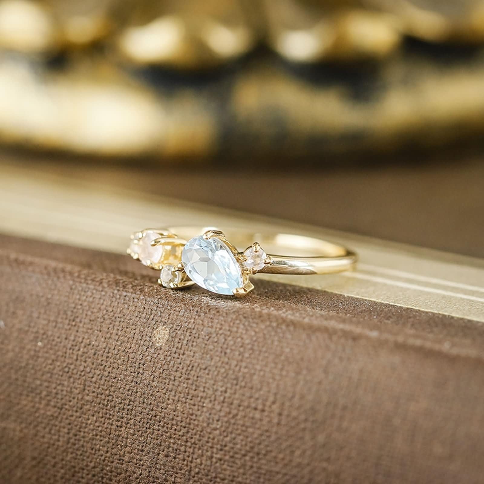 Anillo de compromiso de oro 9 K/14 K/18 K con gotas de topacio azul claro, forma de lágrima