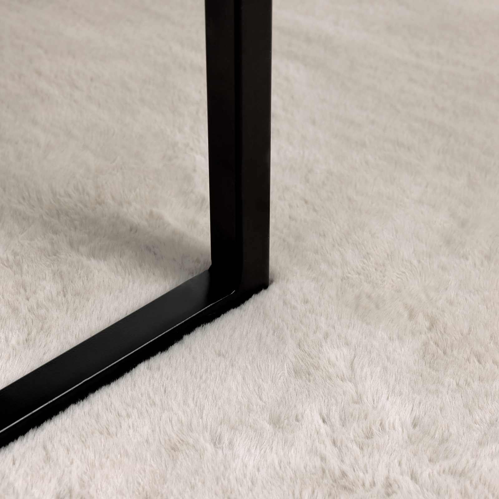 Kunstfellteppich 100x200 cm OLITE, Rutschfester Teppich in Beige, Weicher Webpelz-Teppich, Kunstkaninchenfell-Optik, Flauschige Wohndeko für Wohnzimmer Schlafzimmer