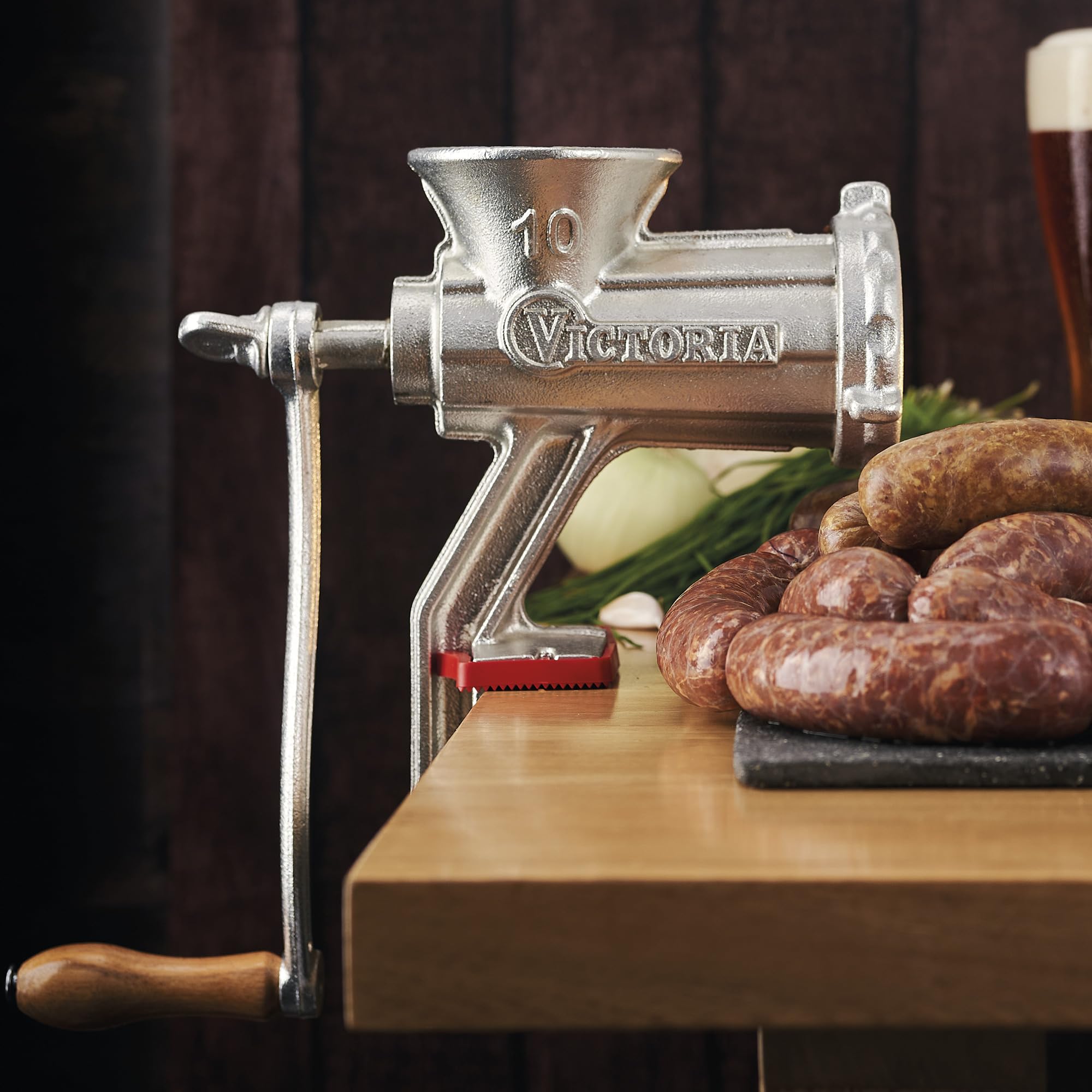 Victoria Picadora Trituradora de Carne Manual, Embutidora Salchichas, Chorizo, Máquina para Picar Carne para Embutidos, Hierro Fundido, Número 10, Meat Grinder con Abrazadera para Mesa