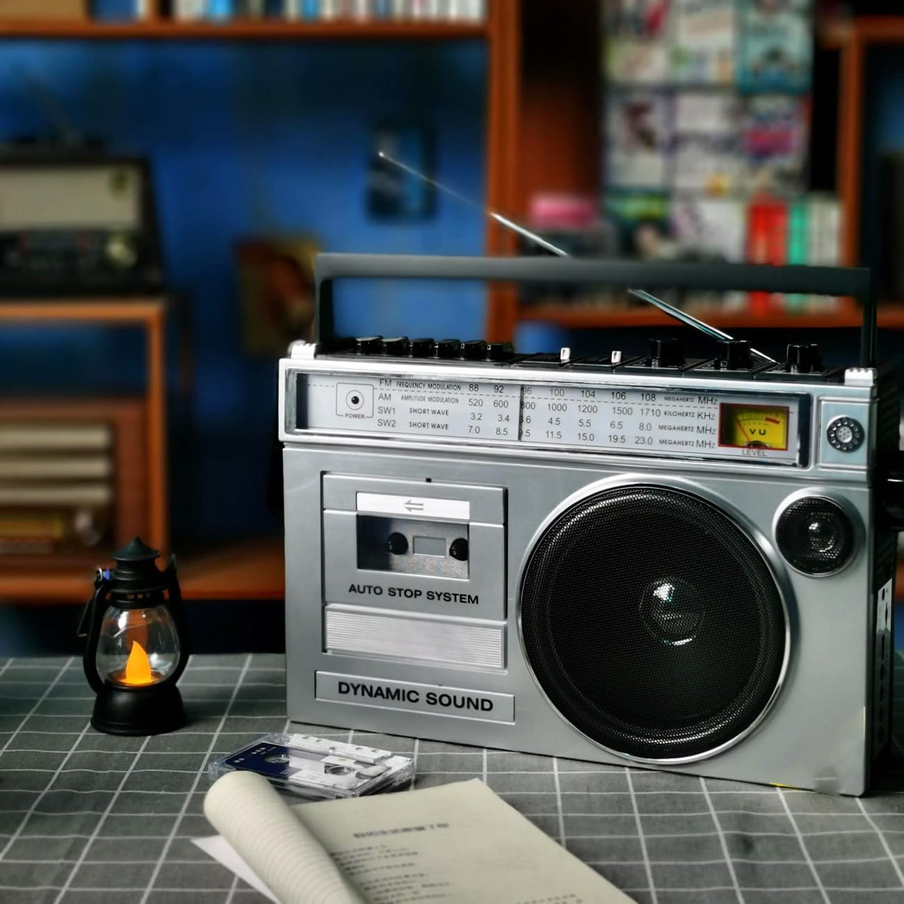 Lettore CD a cassetta retrò, stile classico anni '80, con Bluetooth, registratore a nastro, radio AM/FM, ingresso SD/USB, per viaggi e eventi di danza