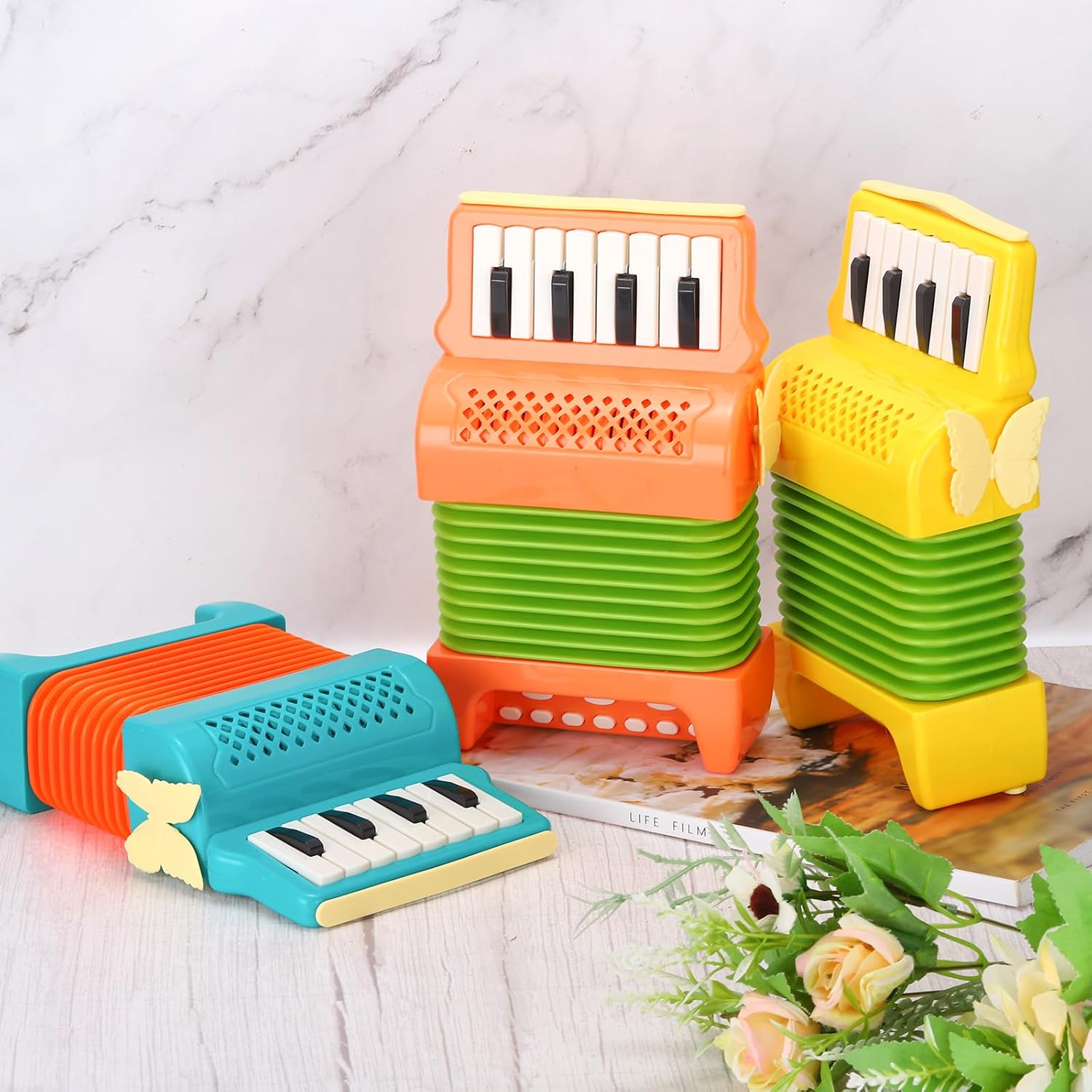 MECCANIXITY Accordion 10 Keys Piano Accordion Mini Musical Instrument Gifts for Adults Beginners Educational, Yellow
