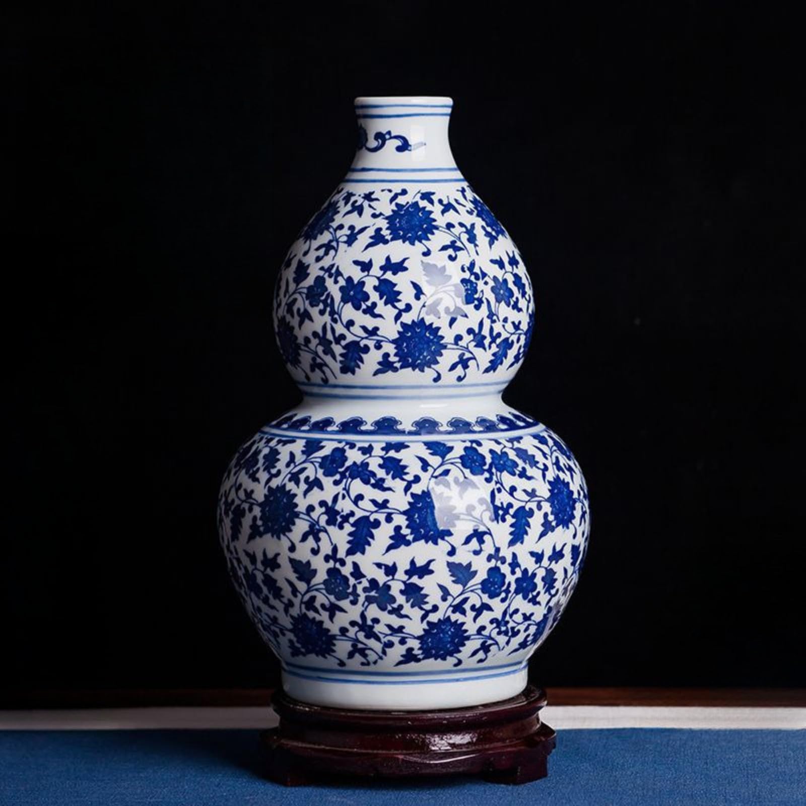 Vase en céramique de style chinois bleu et blanc de 28 cm pour entrée accueillante