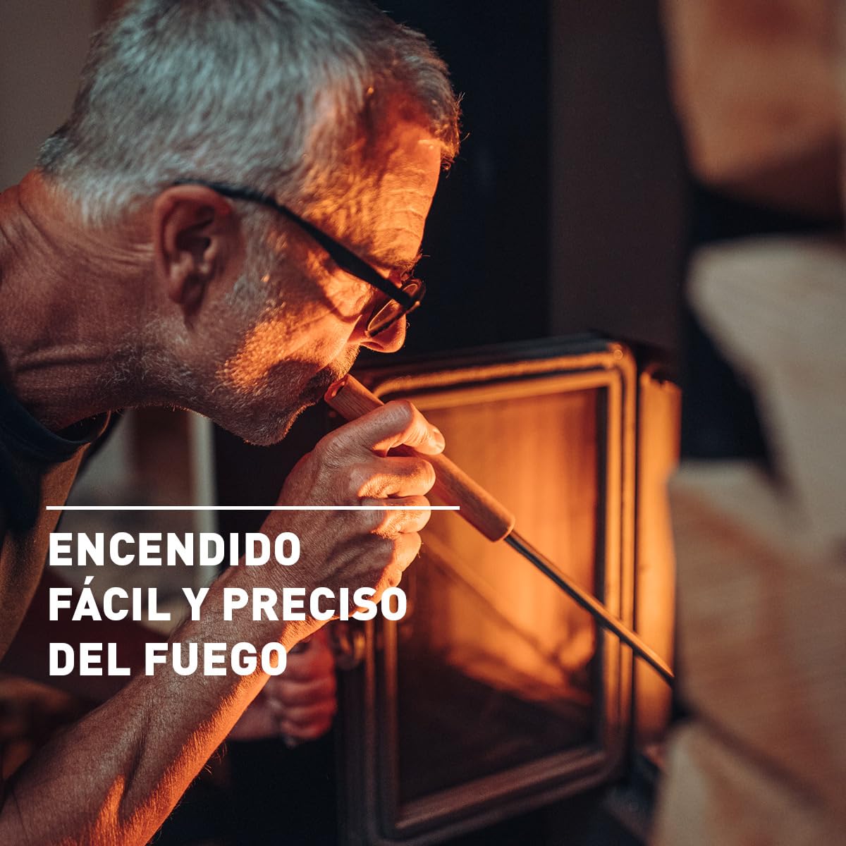 höfats - Herramientas de fuego - Juego de 3 piezas con pinzas de fuego, atizador con soplador de llama y base de madera - Cubiertos para chimenea, utensilios de horno como accesorio para fuegos