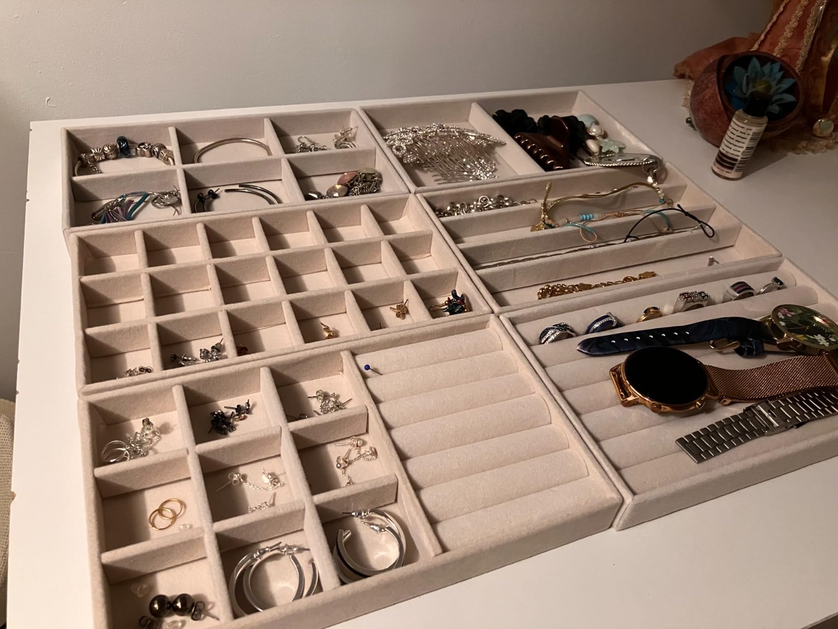 2 Plateaux En Velours Gris Pour Ranger Bijoux Dans Un Tiroir - Organisateur Empilable Pour Bagues, Colliers, Bracelets - 6
