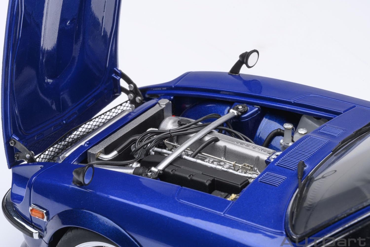 Amazon | オートアート (AUTOart) 1/18 日産 フェアレディZ (S30