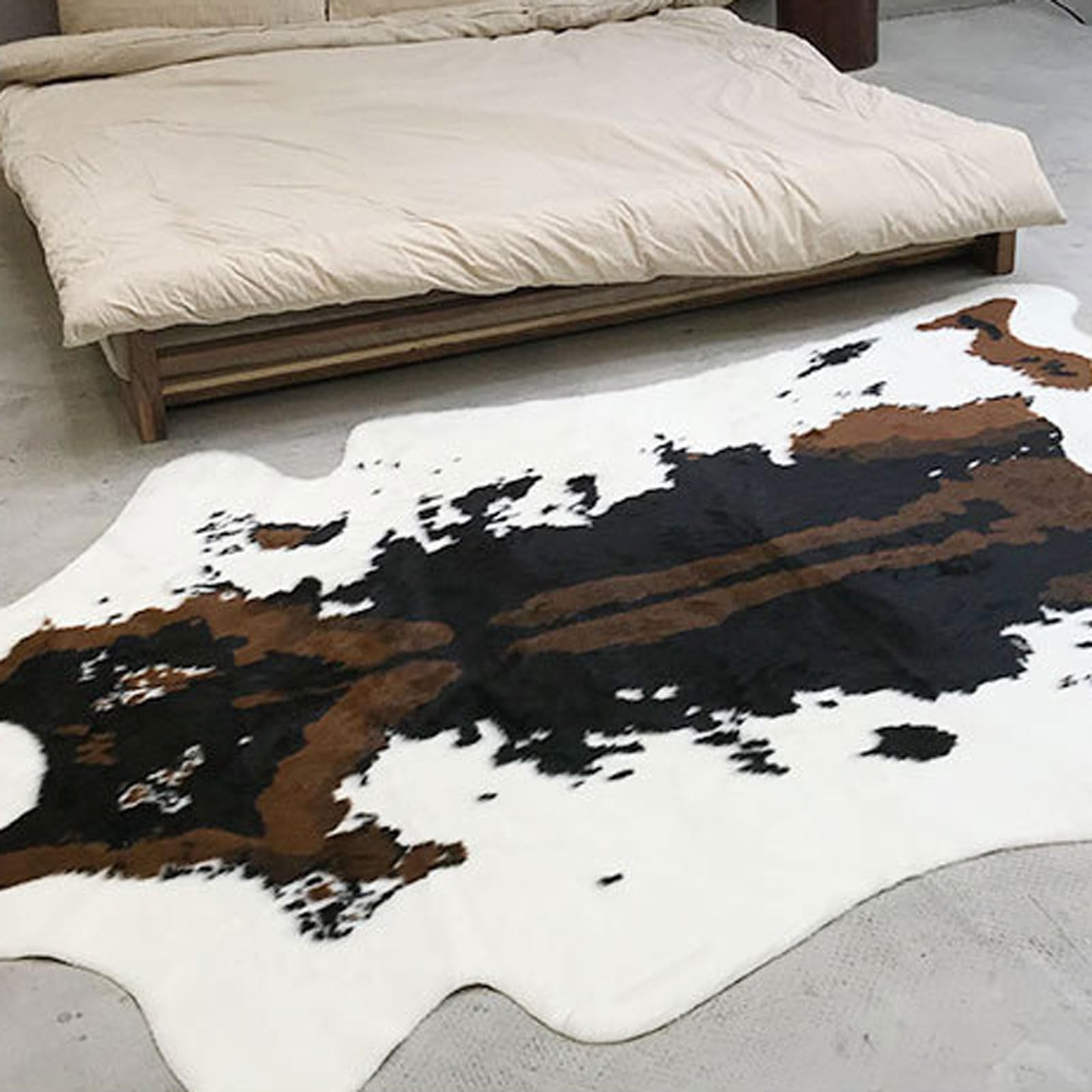 Tapis Imprimé Cowhide,Tapis Imprimé Vache,Tapis en Fausse Fourrure Imitation Peau De Vache,Tapis Imprimé,Moelleuse,Lavable en Machin,AntidéRapant,Facile d'entretien,pour De Canapé