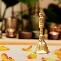 Vista 5 de Campana de servicio pequeña con Kerla Samai (combo de latón y latón)