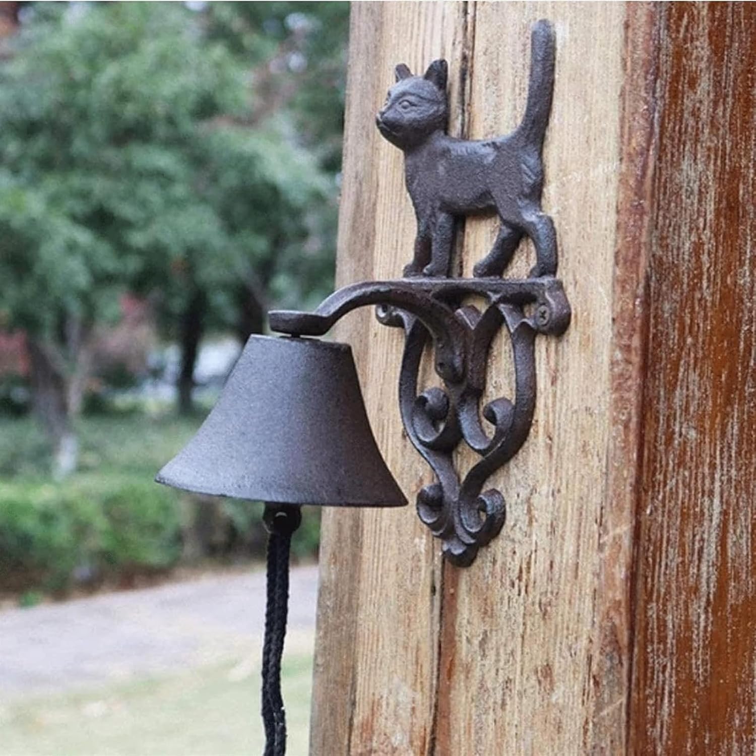 Cast Iron Dinner Bell Cast Iron Wall Hanging Bell Wall Bell Welcome Hand Crank Doorbell Wall Mounted Dinner Bell Metal Wall Art Decoration Indoor Outdoor Garden Home