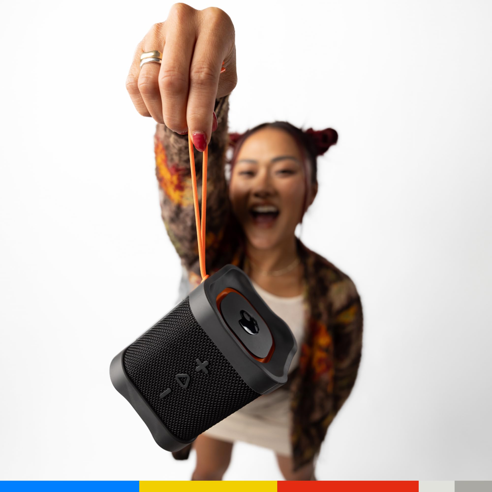 Skullcandy Terrain Mini Wireless Enceinte Bluetooth Portable, Étanchéité IPX7, 14 Heures d’Autonomie, Stéréo True Wireless, Sangle Intégrée pour se Déplacer et Utiliser Dehors - Noir
