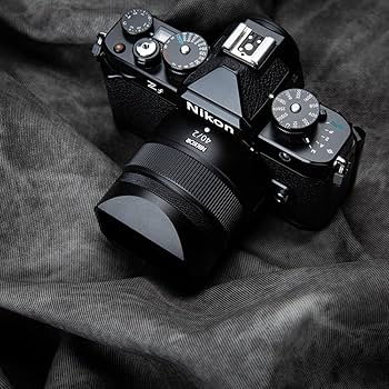 Nikon (ニコン) NIKKOR Z 40mm F2 社外フード付き JJC スクエアレンズフード Nikon Z 40mm f/2 (SE) Nikon NIKKOR