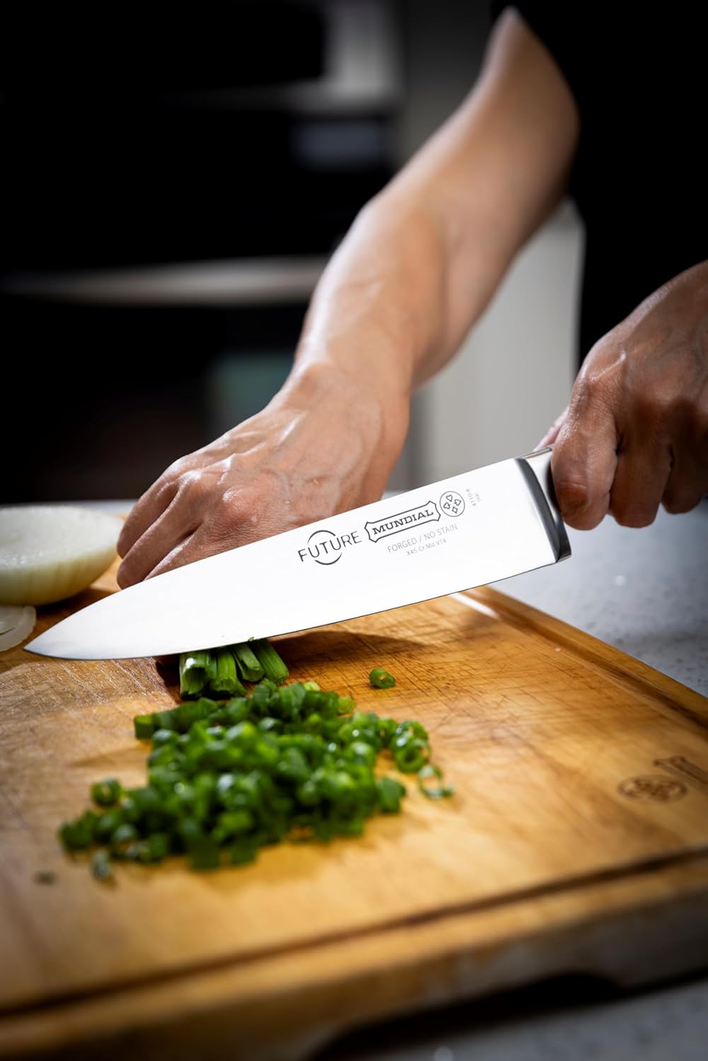 Mundial FUTURE 7-Piece Knife Block Set with take-a-part Kitchen Shears, Sharp Professional Stainless Steel Handles and Blades for Meat, Fruits, and Vegetables, and Wooden Block.