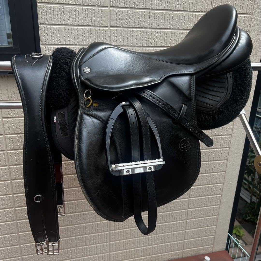 Amazon.co.jp: 乗馬用総合鞍H-B ハリソンブラウン Windsor : スポーツ 