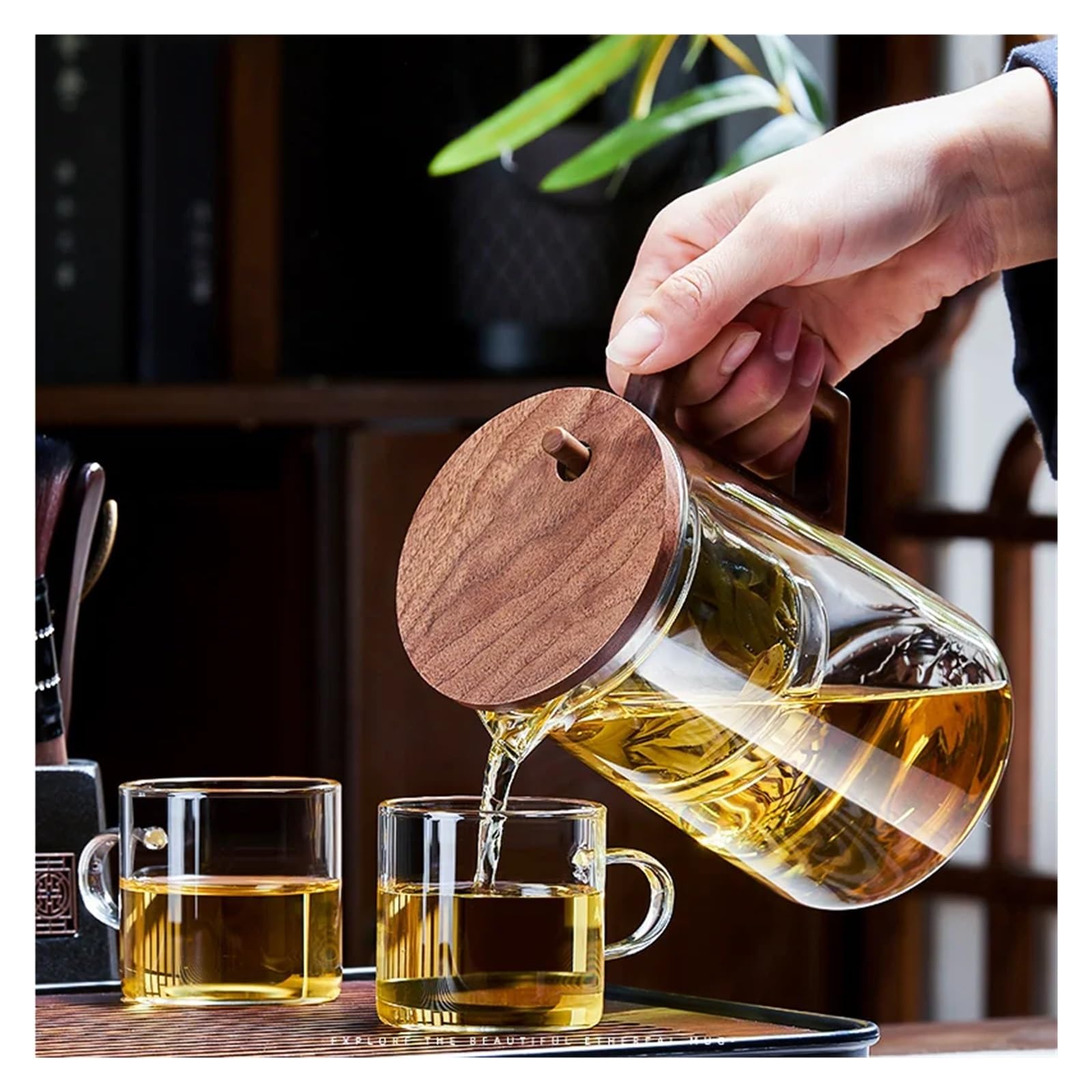 Tetera Tetera de Vidrio Resistente al Calor Tetera con Filtro de un botón Máquina for el hogar Práctico Juego de té con Filtro calentable(750ML)