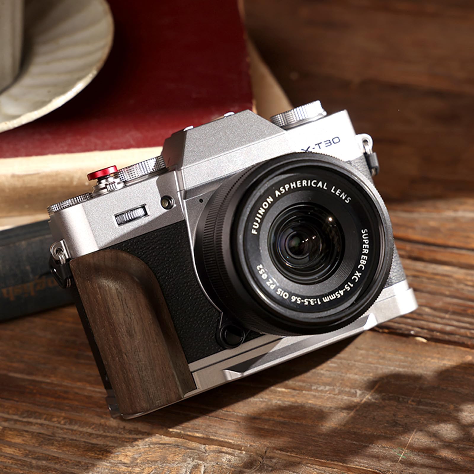 SMALLRIG Płytka montażowa X-T30 III w kształcie litery L z drewnianym uchwytem do FUJIFILM X-T30 / X-T30 II/X-T30 III, wbudowana płytka szybkiego montażu do Arca, 1/4"-20, srebrna - 5667