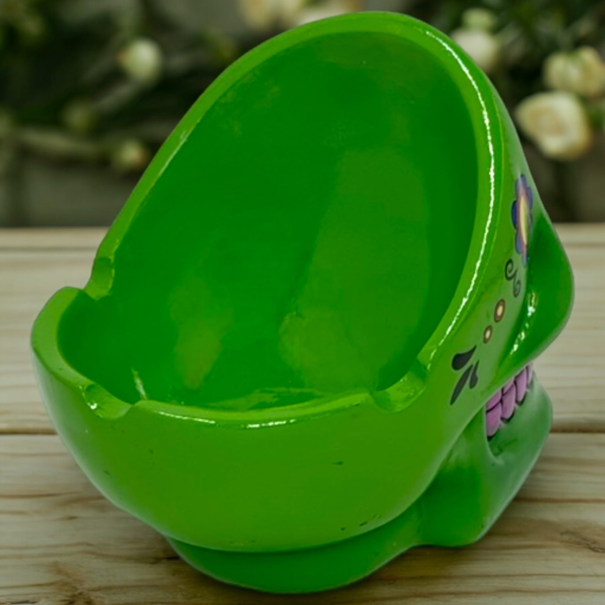 MIJOMA Popielniczka Sugar Skull – dekoracyjna popielniczka z czaszką w meksykańskim stylu Calaveras – ręcznie malowana, dekoracyjna pamiątka z żywicy poliestrowej – fajny prezent dla palaczy (zielona)