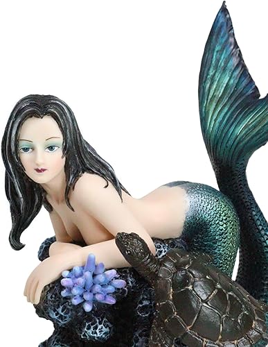 Miniatura 4 de Ebros Gift Sirena seductora sirena con cola iridiscente verde y compañero de tortuga descansando por Coral Rocks Estatua náutica Sirenas de los