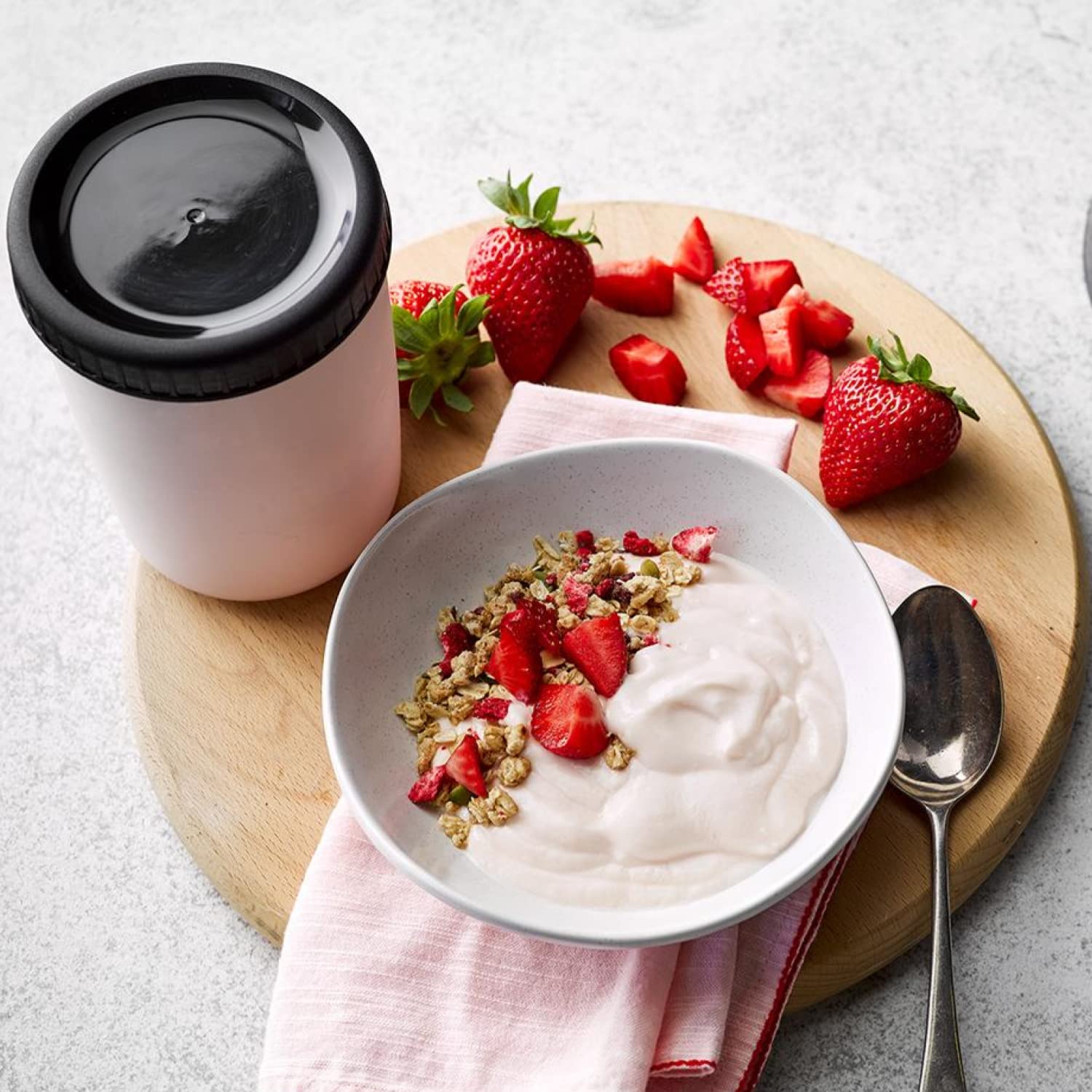 EasiYo Yogurt Starter Kit | EasiYo Yogurt Maker, Storage Jar and Greek Style Strawberry Flavored Yogurt Base (35oz, Makes 7 Servings) | Fresh Homemade Yogurt | New Zealand Milk from Grass Fed Cows