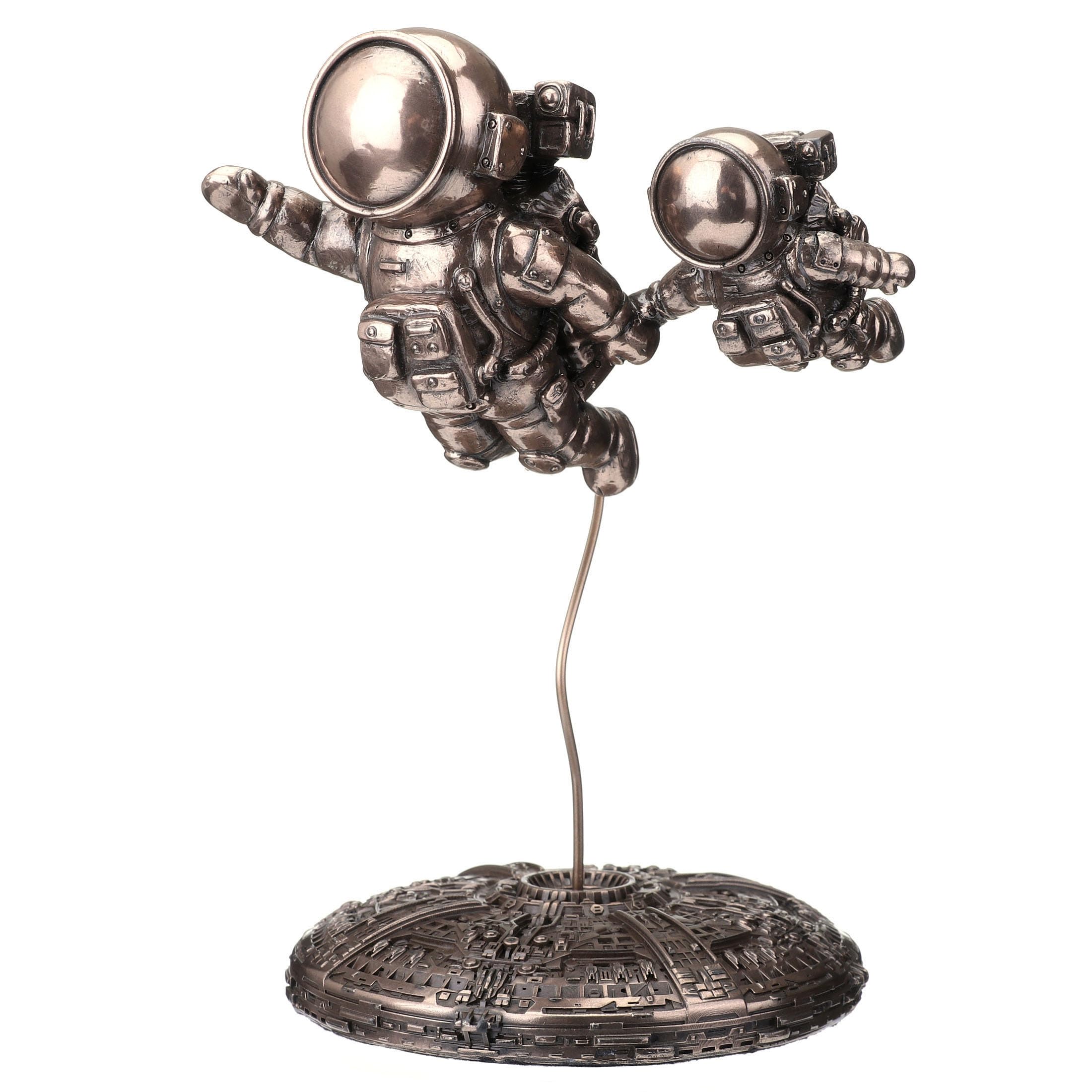Amazon.com: Veronese Design 7 1/2 Inch Breathtaking Astronaut