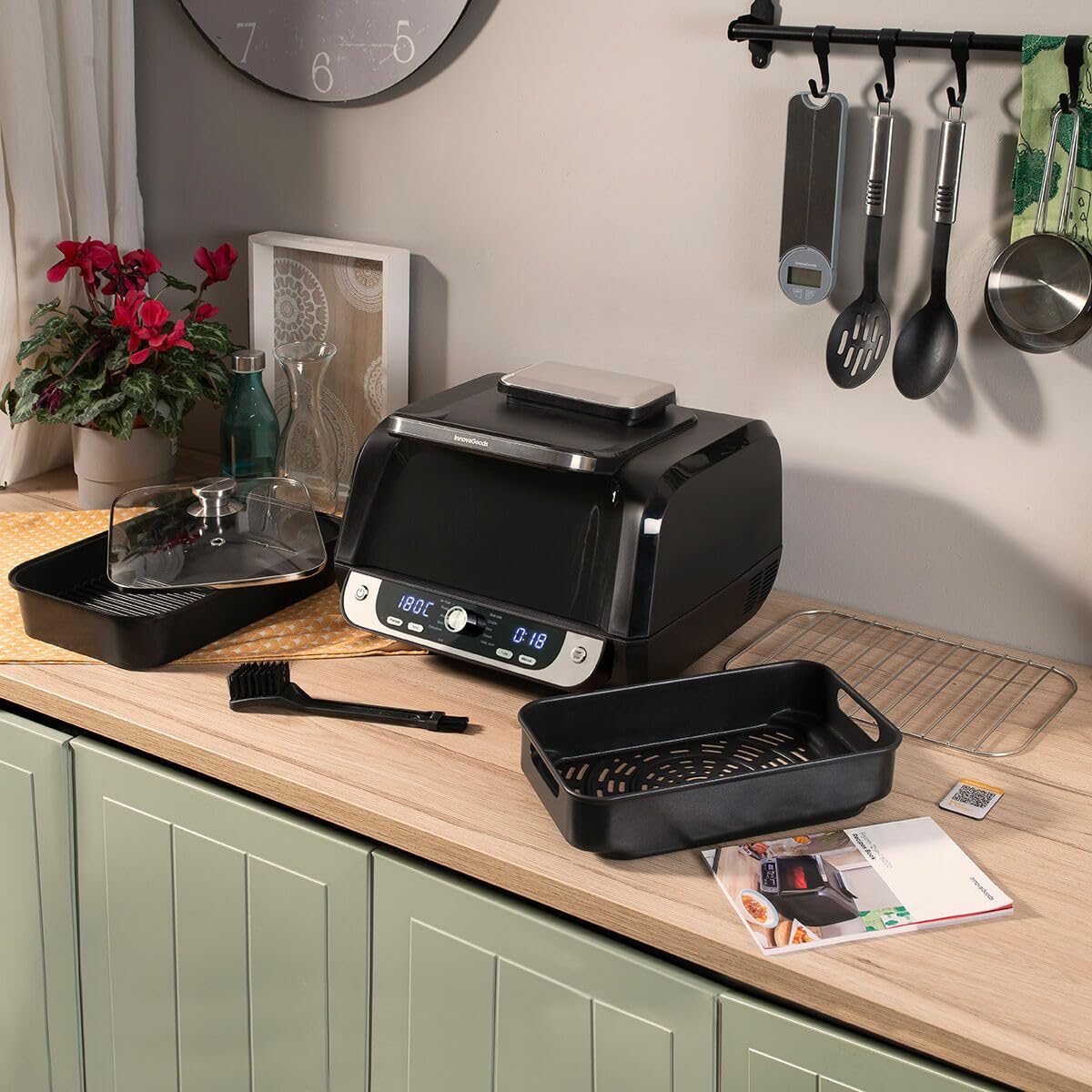 InnovaGoods - Friggitrice ad Aria 12-in-1 Fryinn 6000, Cucina Sana e Veloce 6L 3400W, 12 Programmi con Display Digitale, Accessori Lavabili, Nero, Acciaio inossidabile