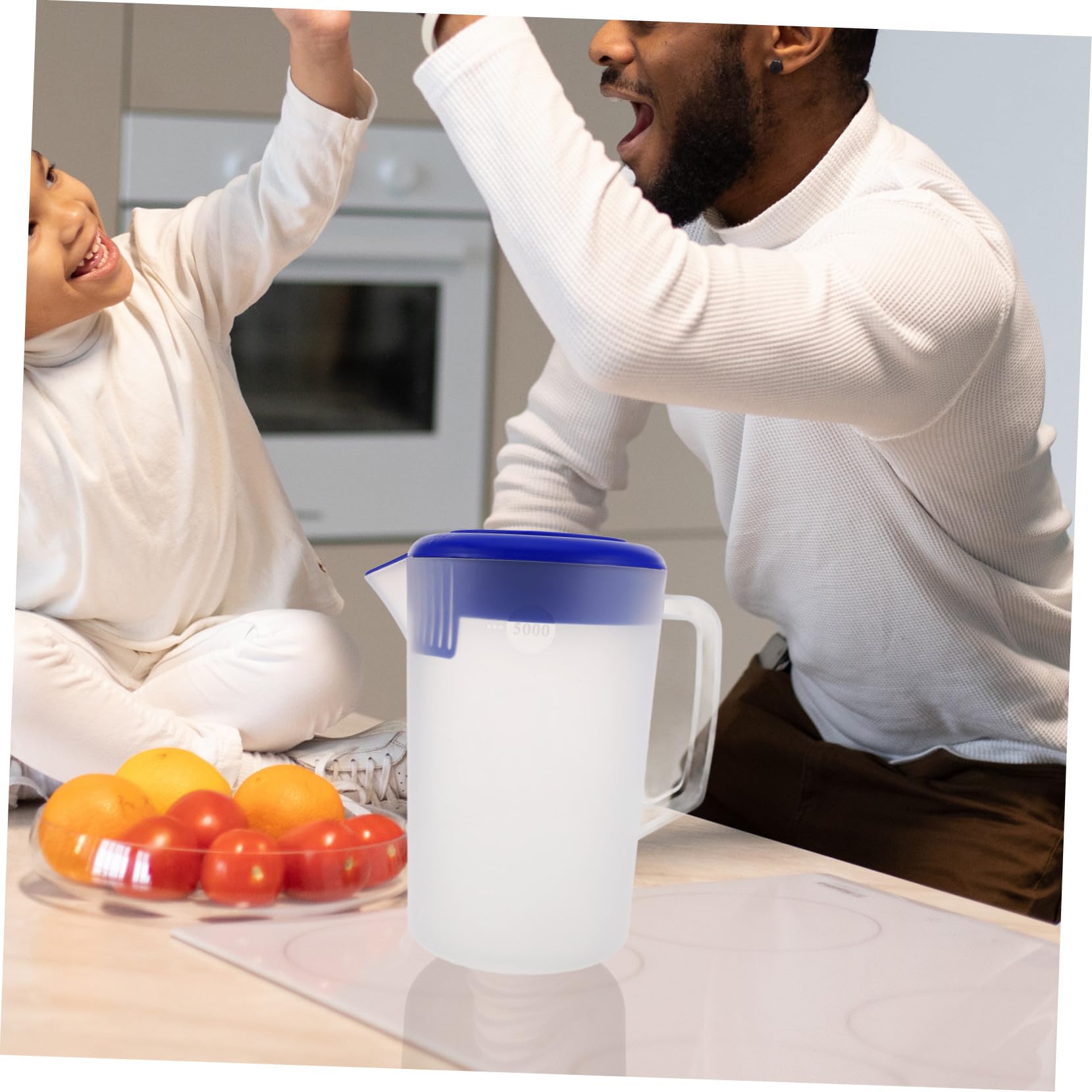 STOBAZA Caraffa in Plastica con Coperchio Ergonomica Trasparente e Compatibile Frigorifero per Succhi Tè Freddi e Bevande Miste